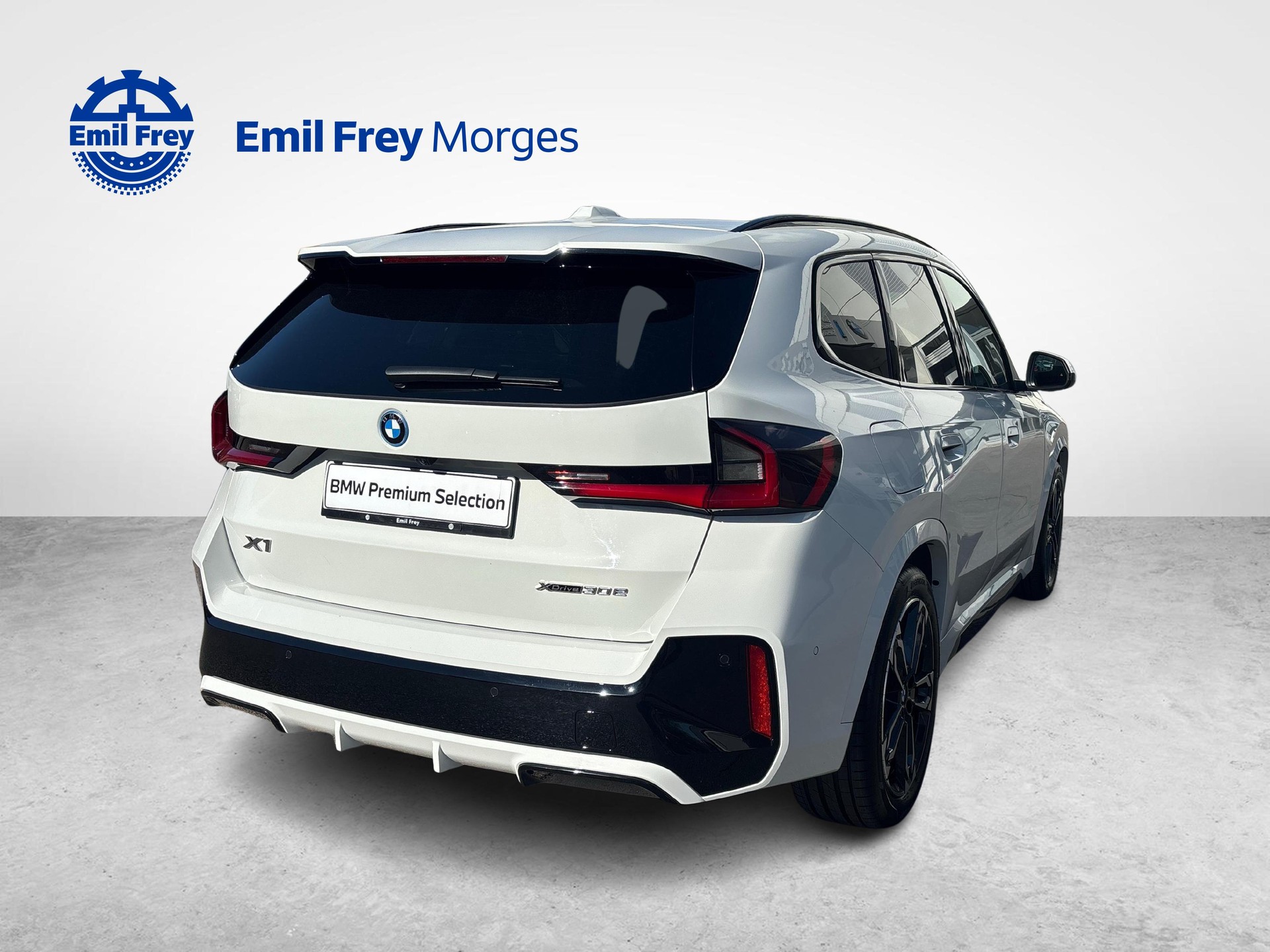 BMW X1 30e xDrive paddles M-Sport-showroom-element-3