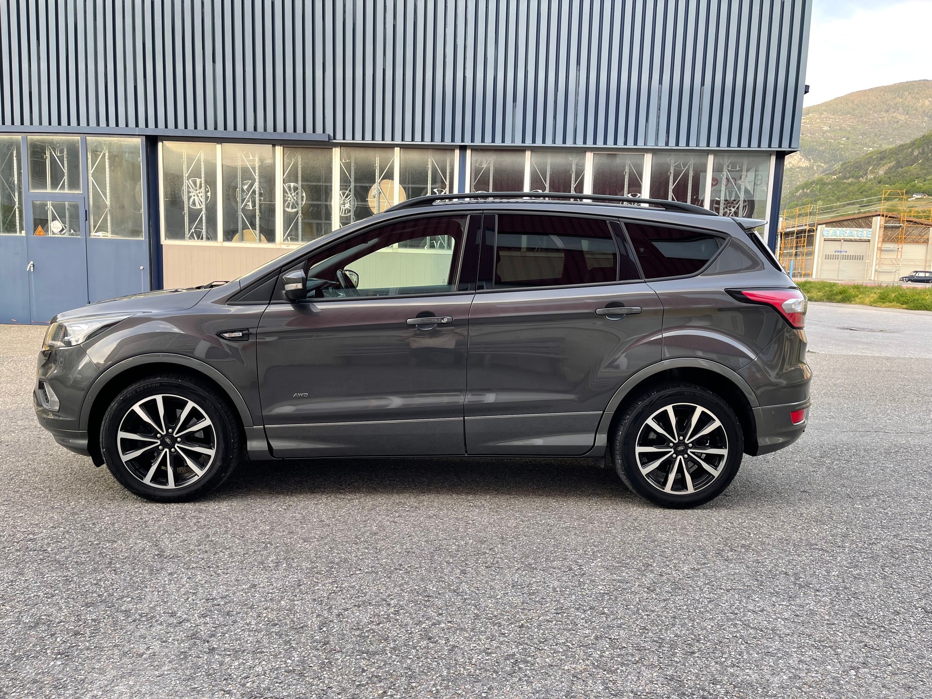 FORD Kuga 1.5 SCTi Titanium 4WD Automatic-image-11