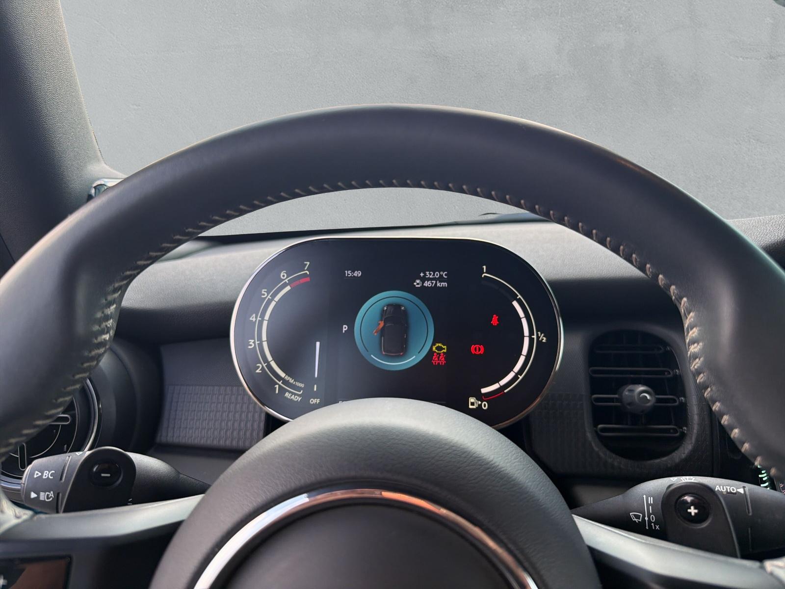 MINI Cooper S Cabrio F57 2.0i (CH)-image-52