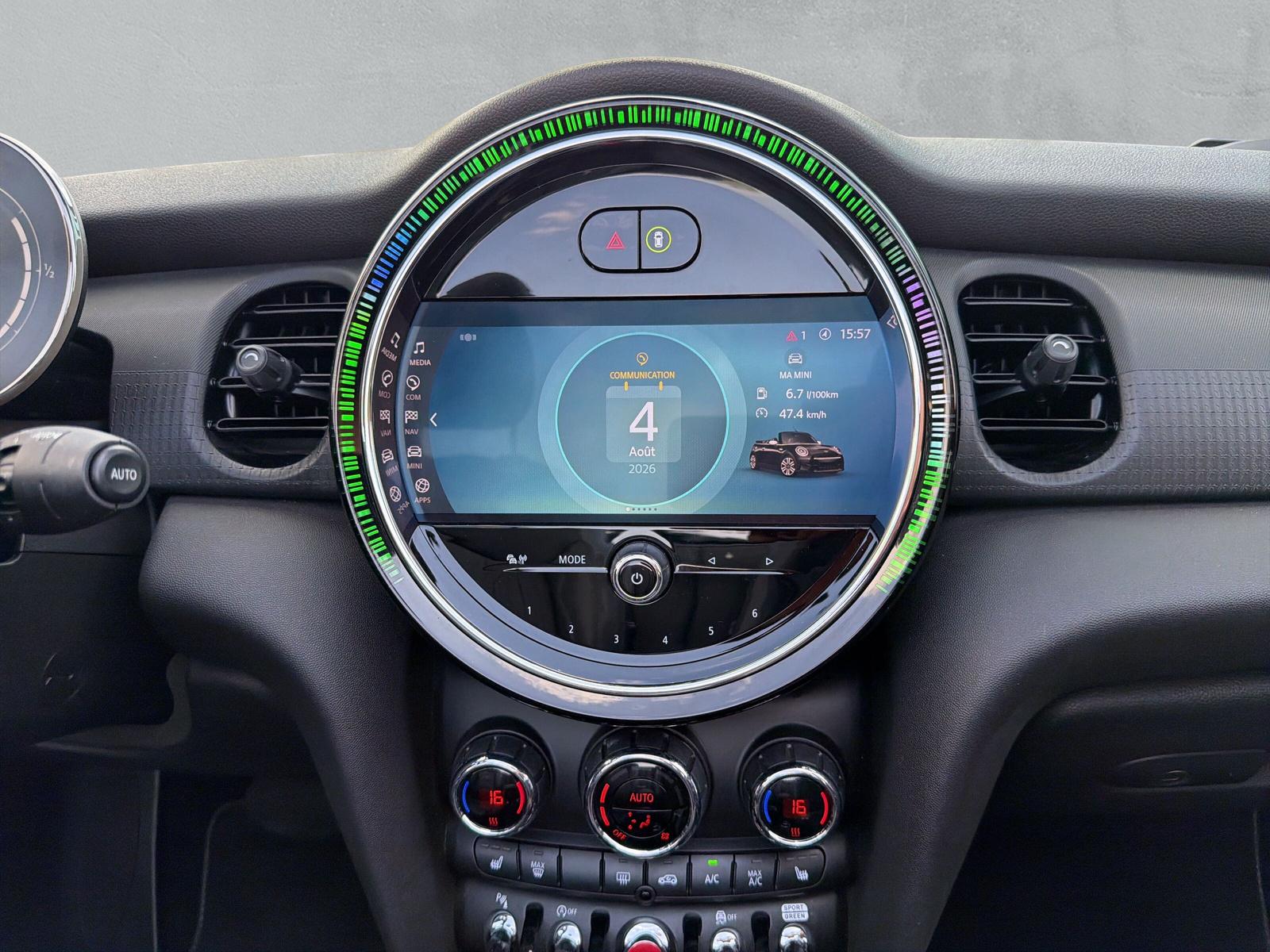 MINI Cooper S Cabrio F57 2.0i (CH)-image-47