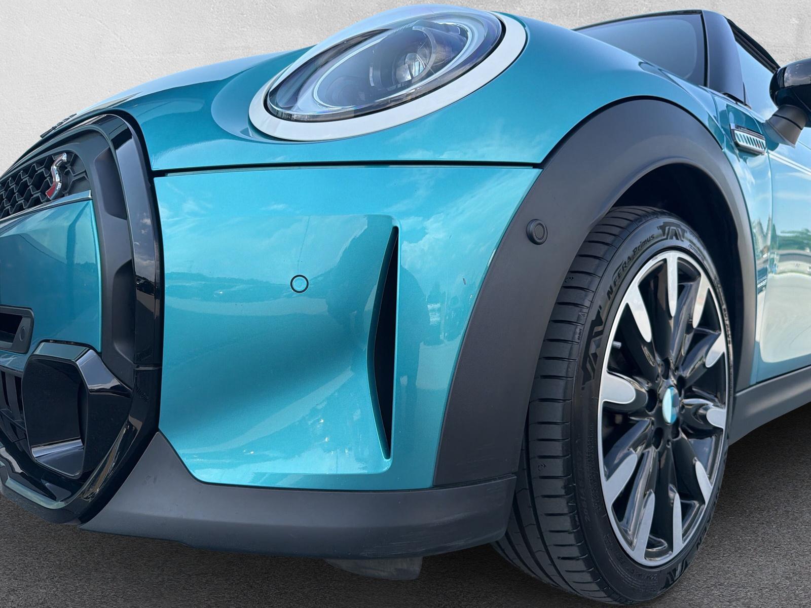 MINI Cooper S Cabrio F57 2.0i (CH)-image-37