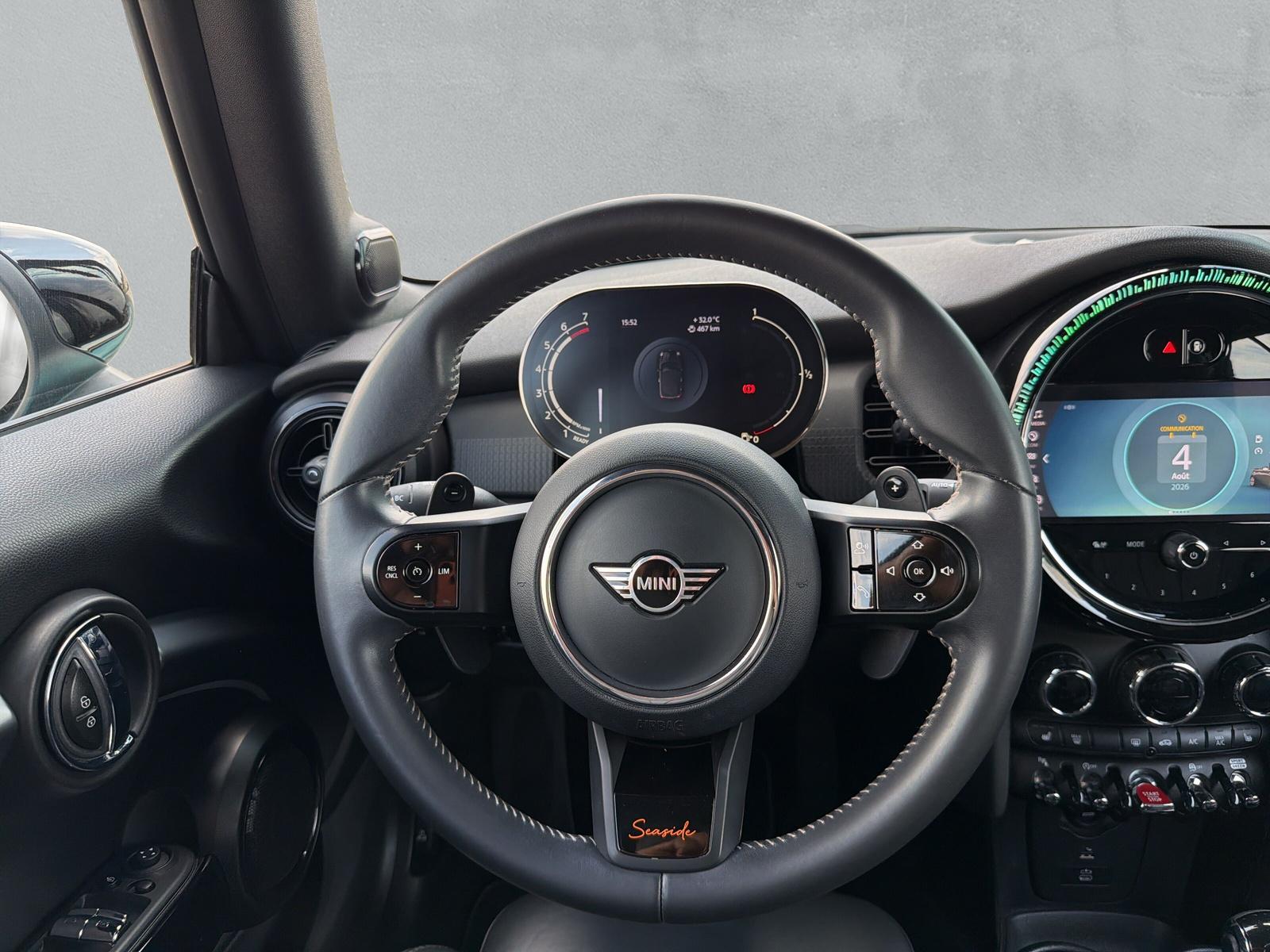 MINI Cooper S Cabrio F57 2.0i (CH)-image-49