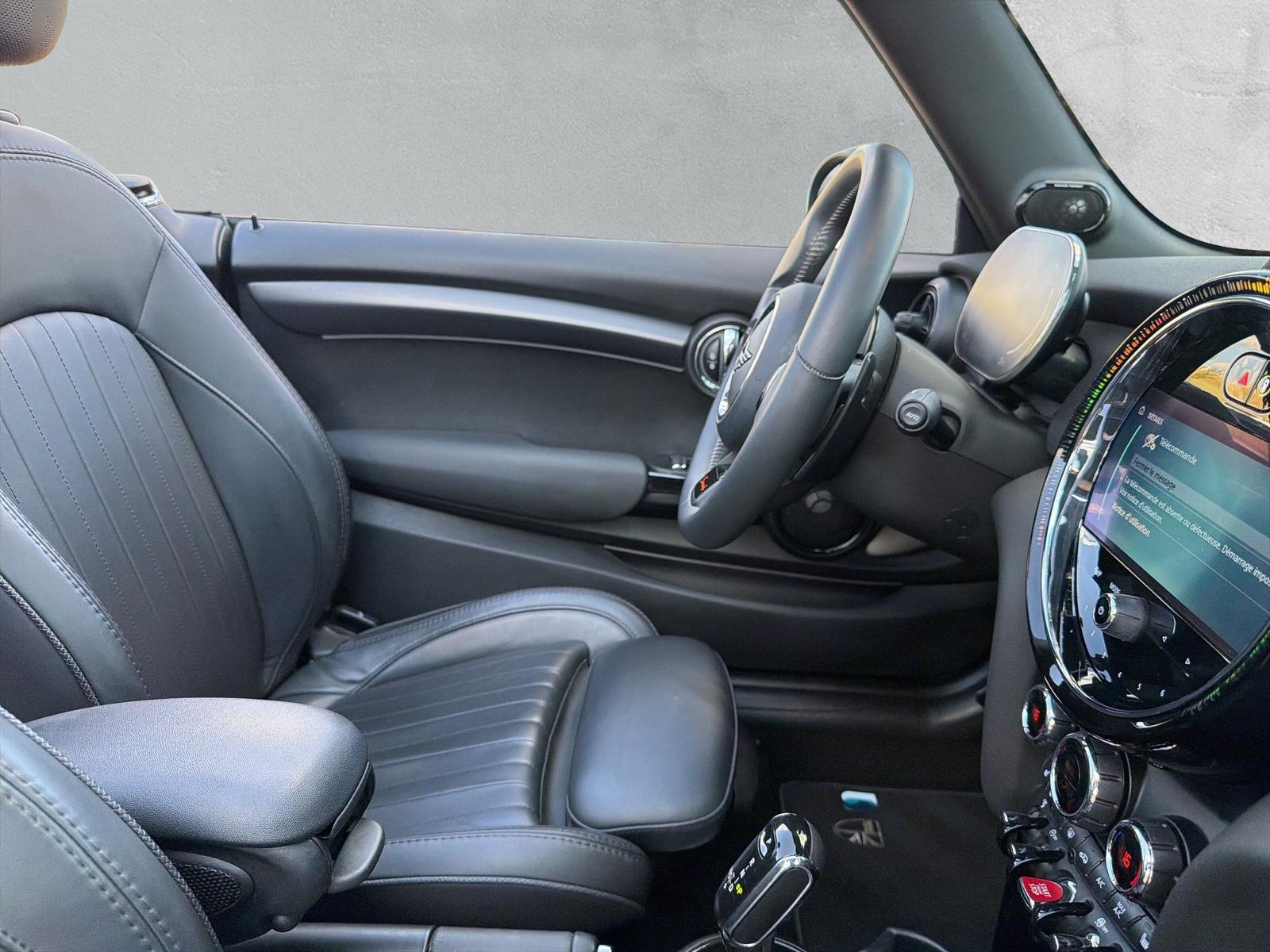 MINI Cooper S Cabrio F57 2.0i (CH)-image-13
