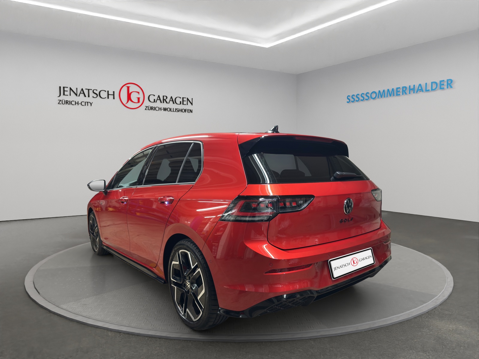 VW Golf VIII 1.5 eTSI R-Line DSG-image-2