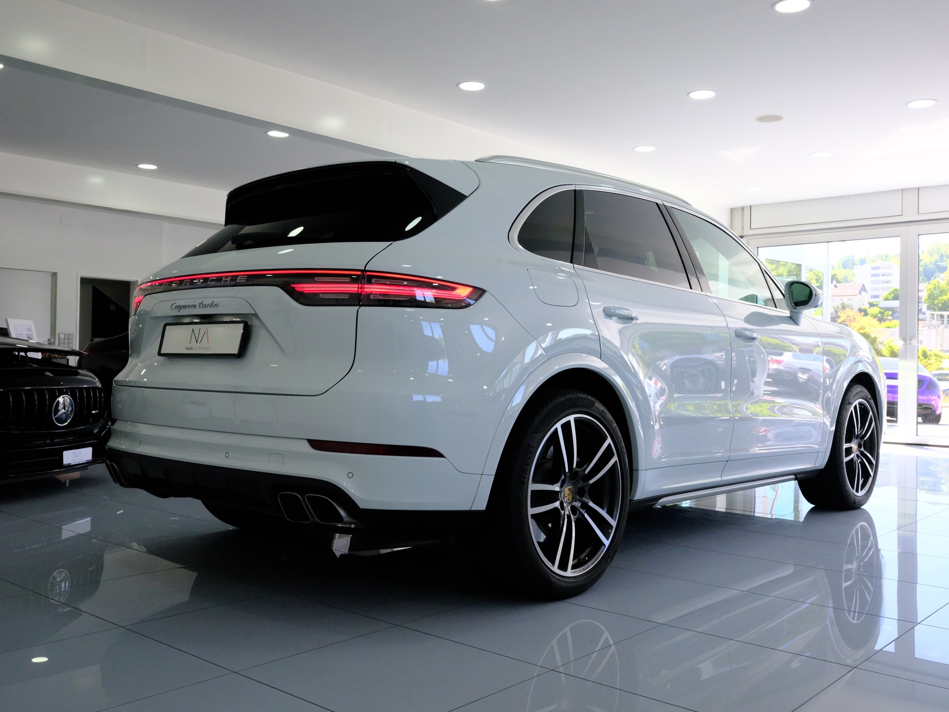 PORSCHE Cayenne Turbo-image-6