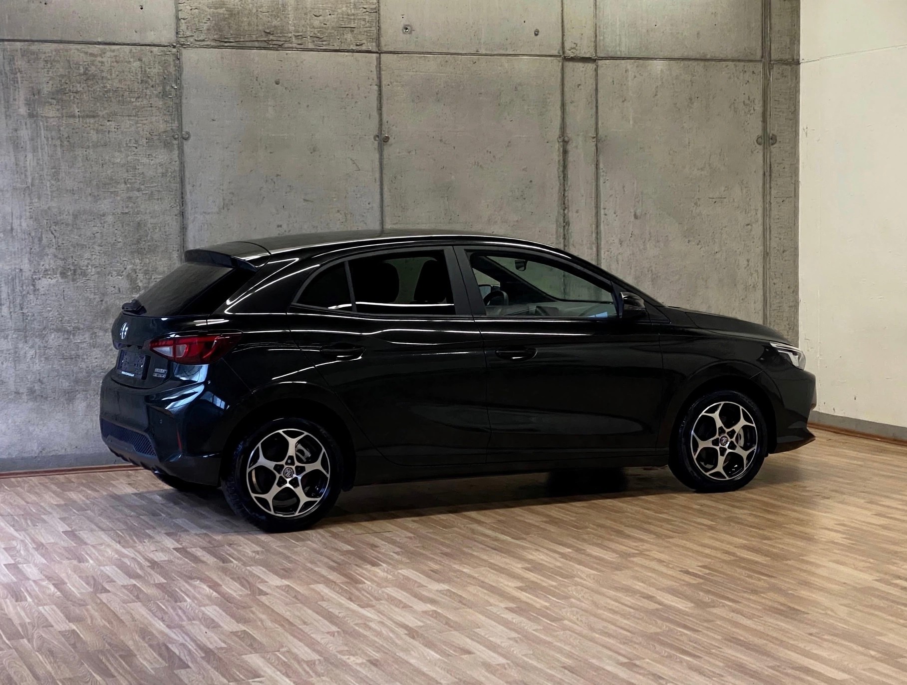 MG 3 1.5 *VollHybrid*Swiss*Luxury*Automat*-showroom-element-2
