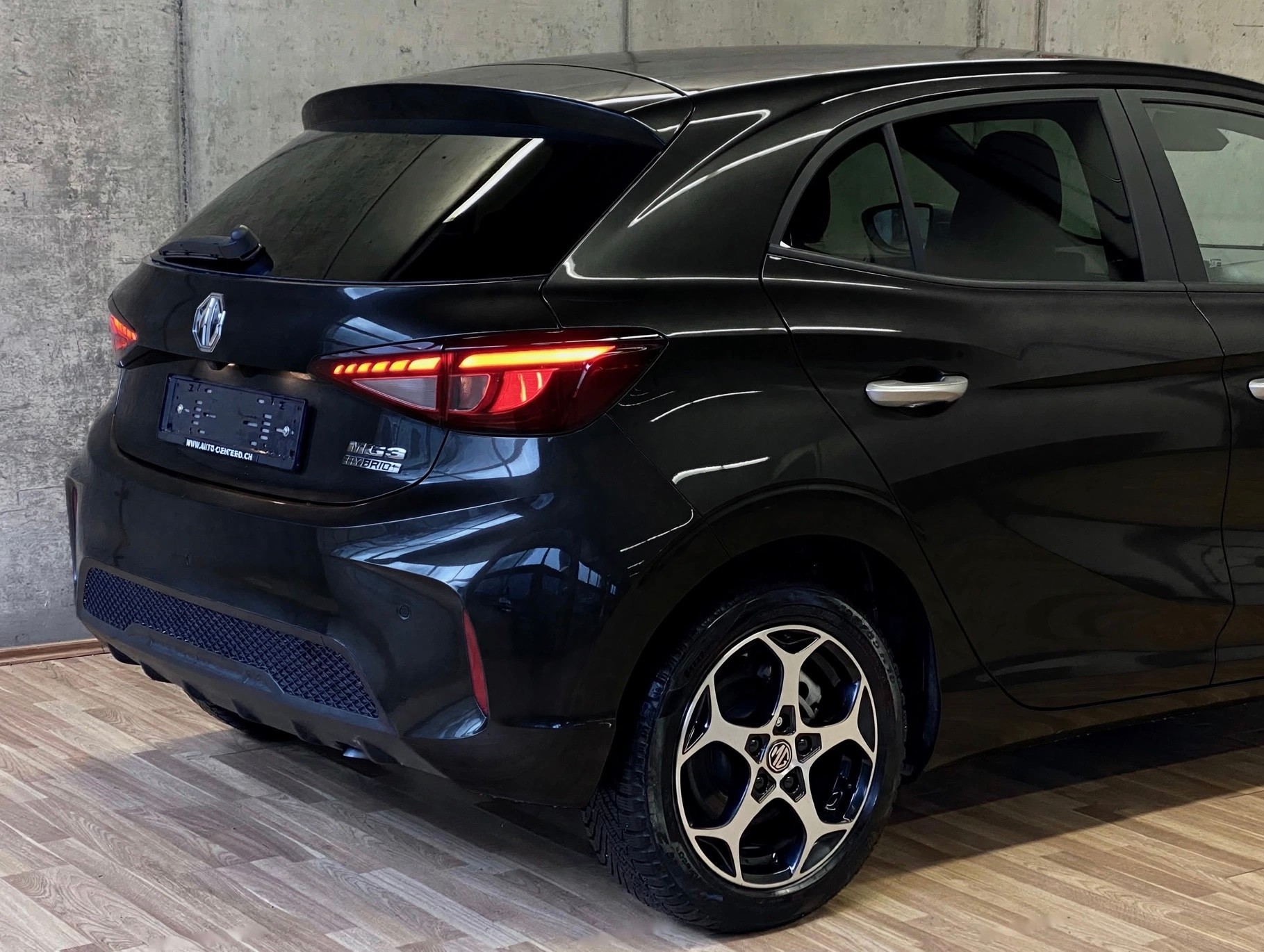 MG 3 1.5 *VollHybrid*Swiss*Luxury*Automat*-image-28