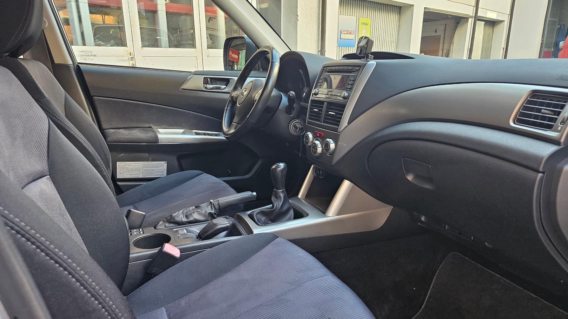 SUBARU Forester 2.0X Swiss-showroom-element-2