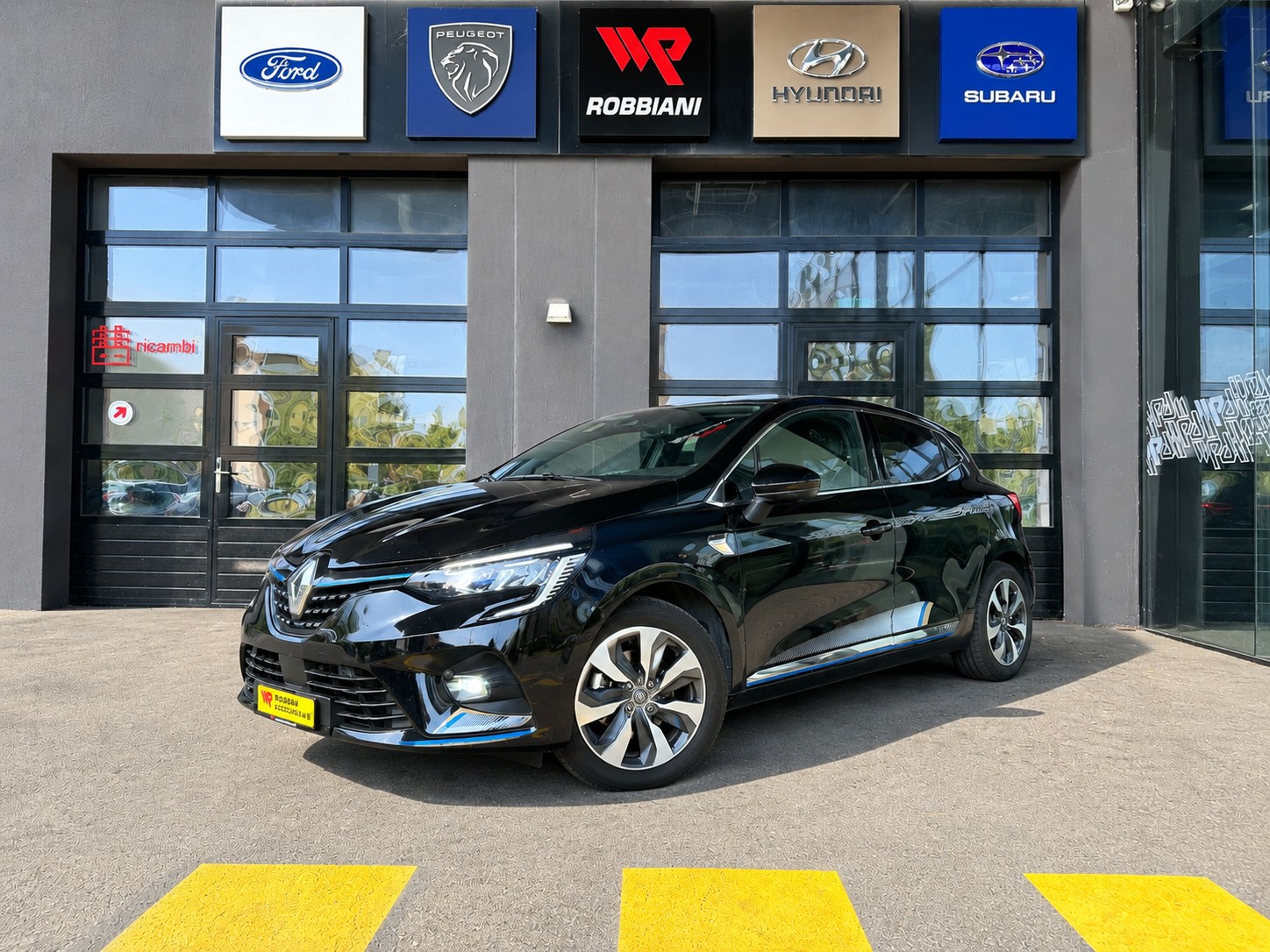 RENAULT Clio 1.6 E-Tech Intens