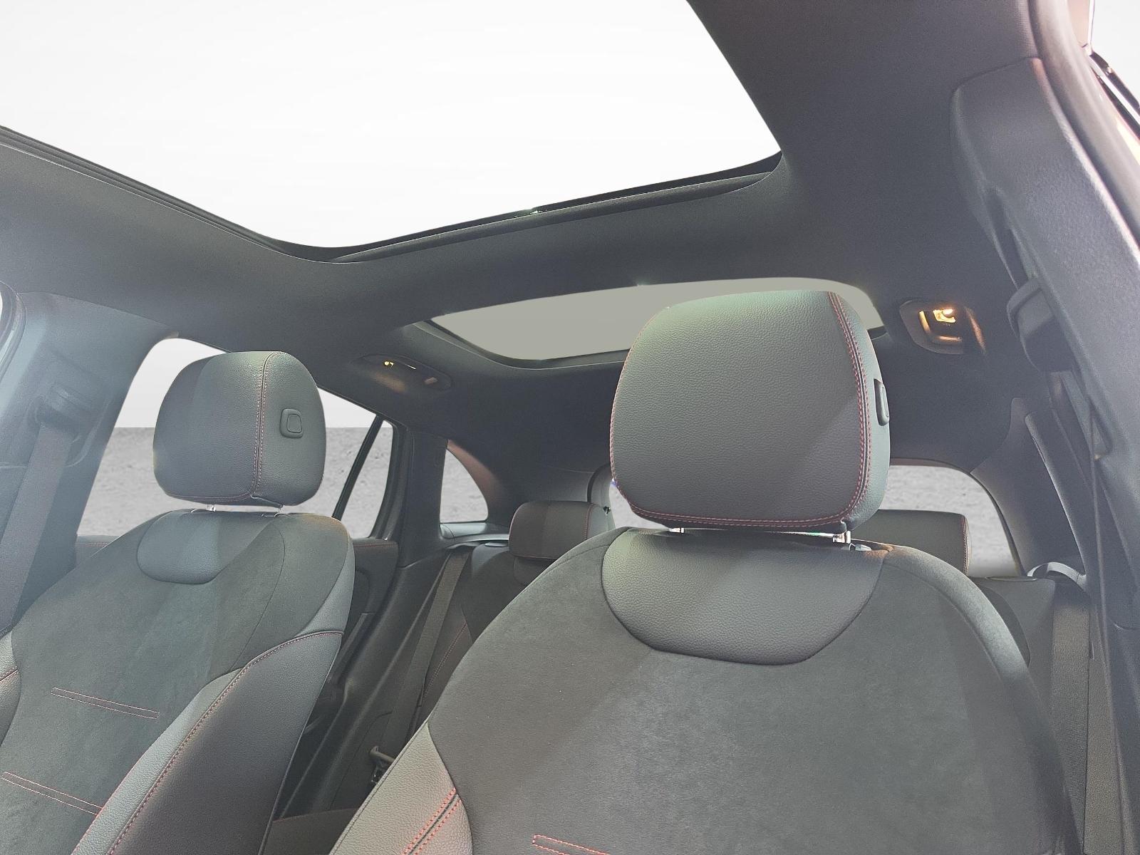 MERCEDES-BENZ EQA 350 4MATIC Excellence AMG Line-image-9