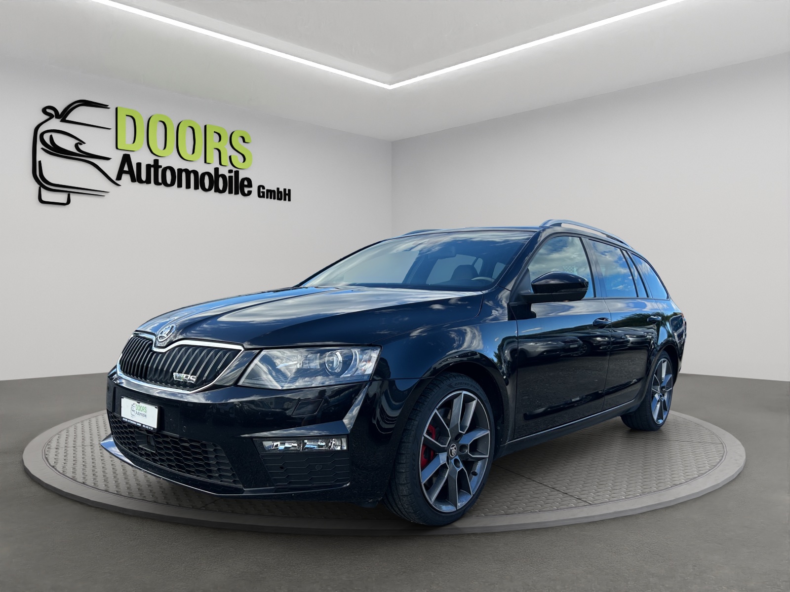 SKODA Octavia Combi 2.0 TSI RS-showroom-element-2