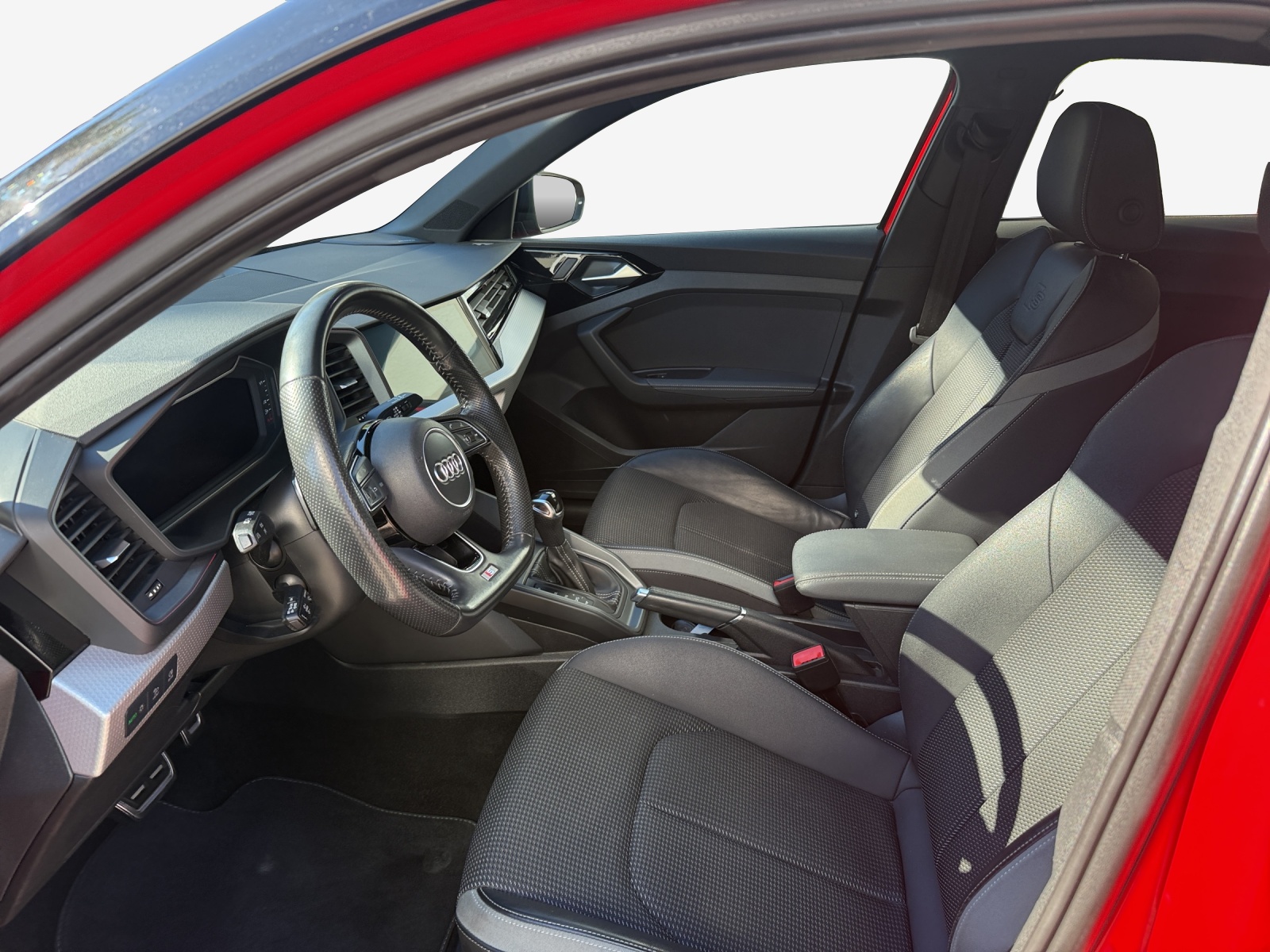 AUDI A1 Sportback 35 TFSI S Line S-tronic-image-7