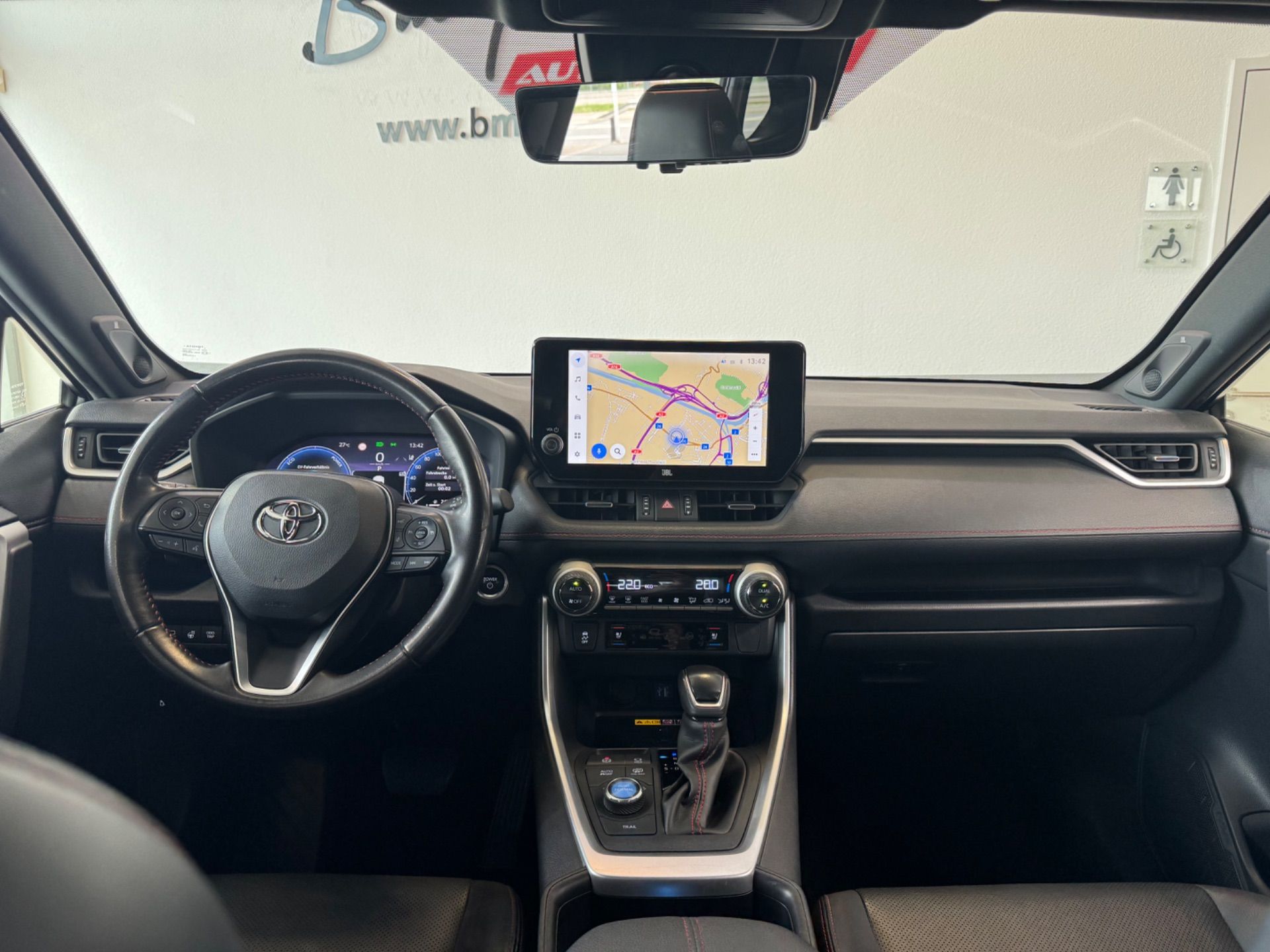 TOYOTA RAV 4 RAV-4 2.5 PHEV Platinum-image-9