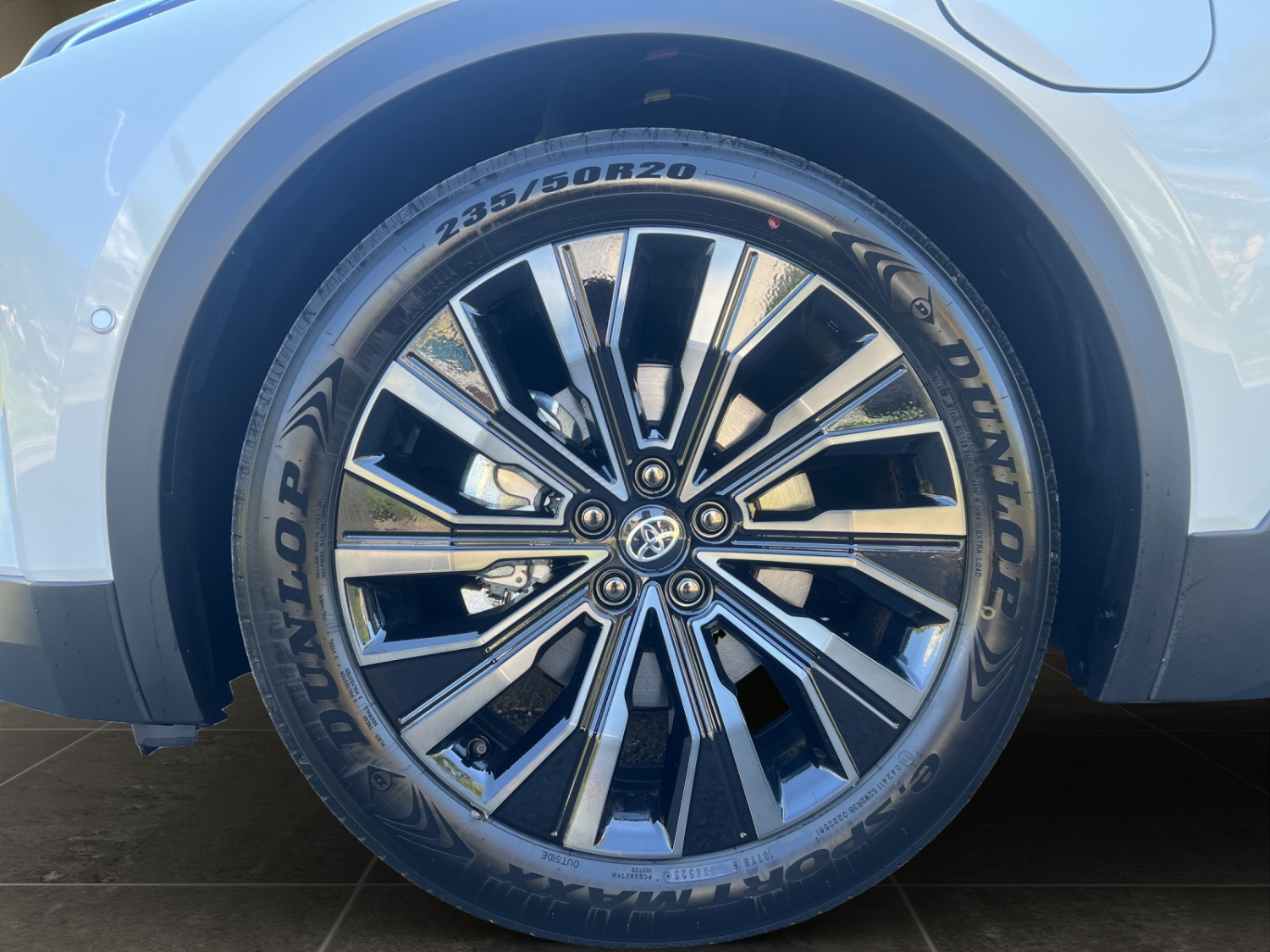 TOYOTA C-HR+ Premium AWD-image-20