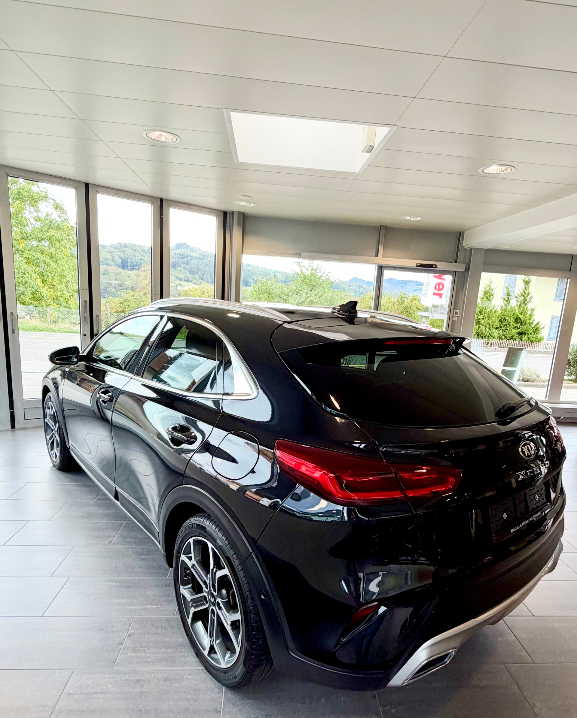 KIA XCeed 1.6 T-GDi Style DCT-image-5
