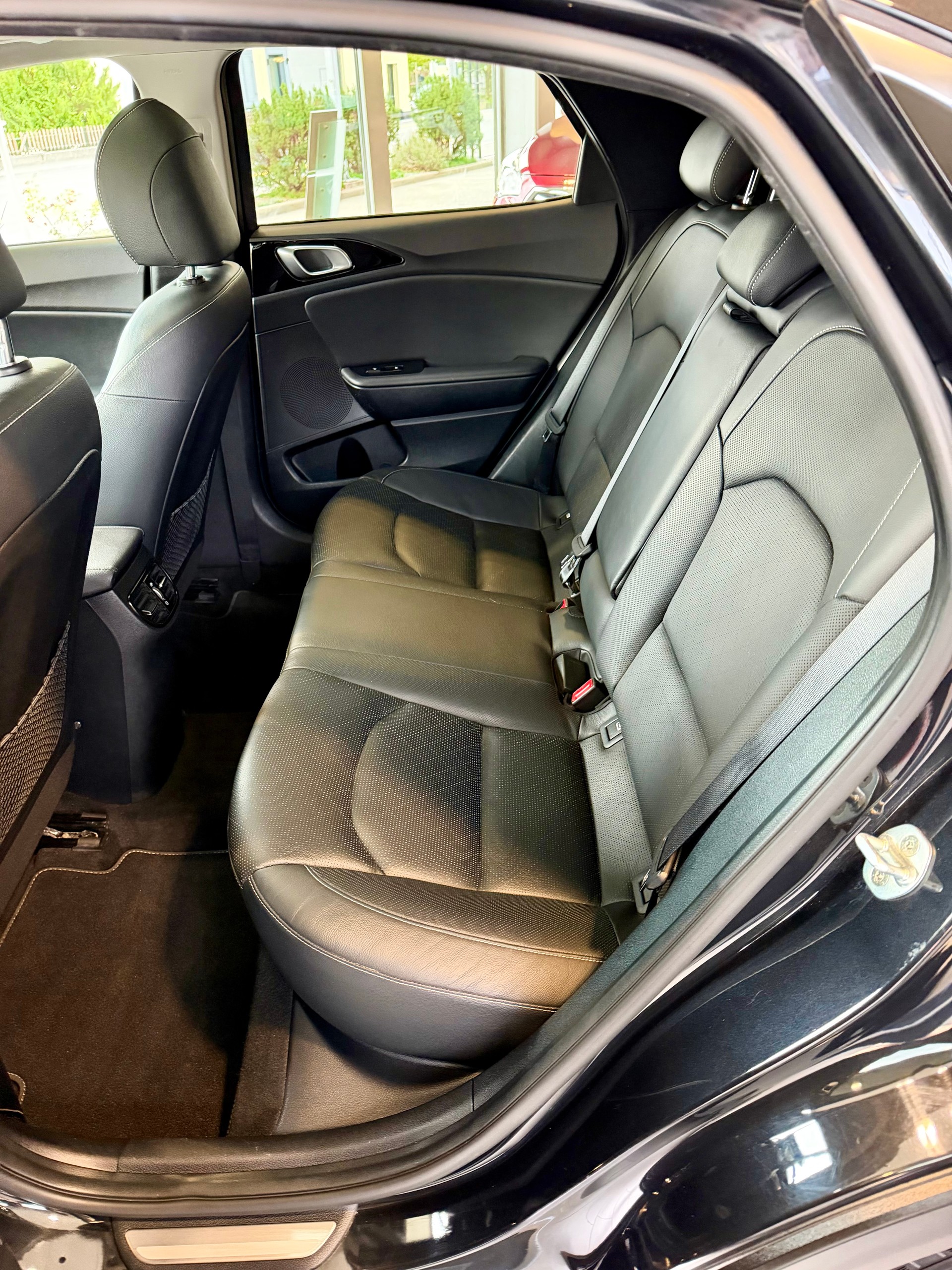 KIA XCeed 1.6 T-GDi Style DCT-image-13