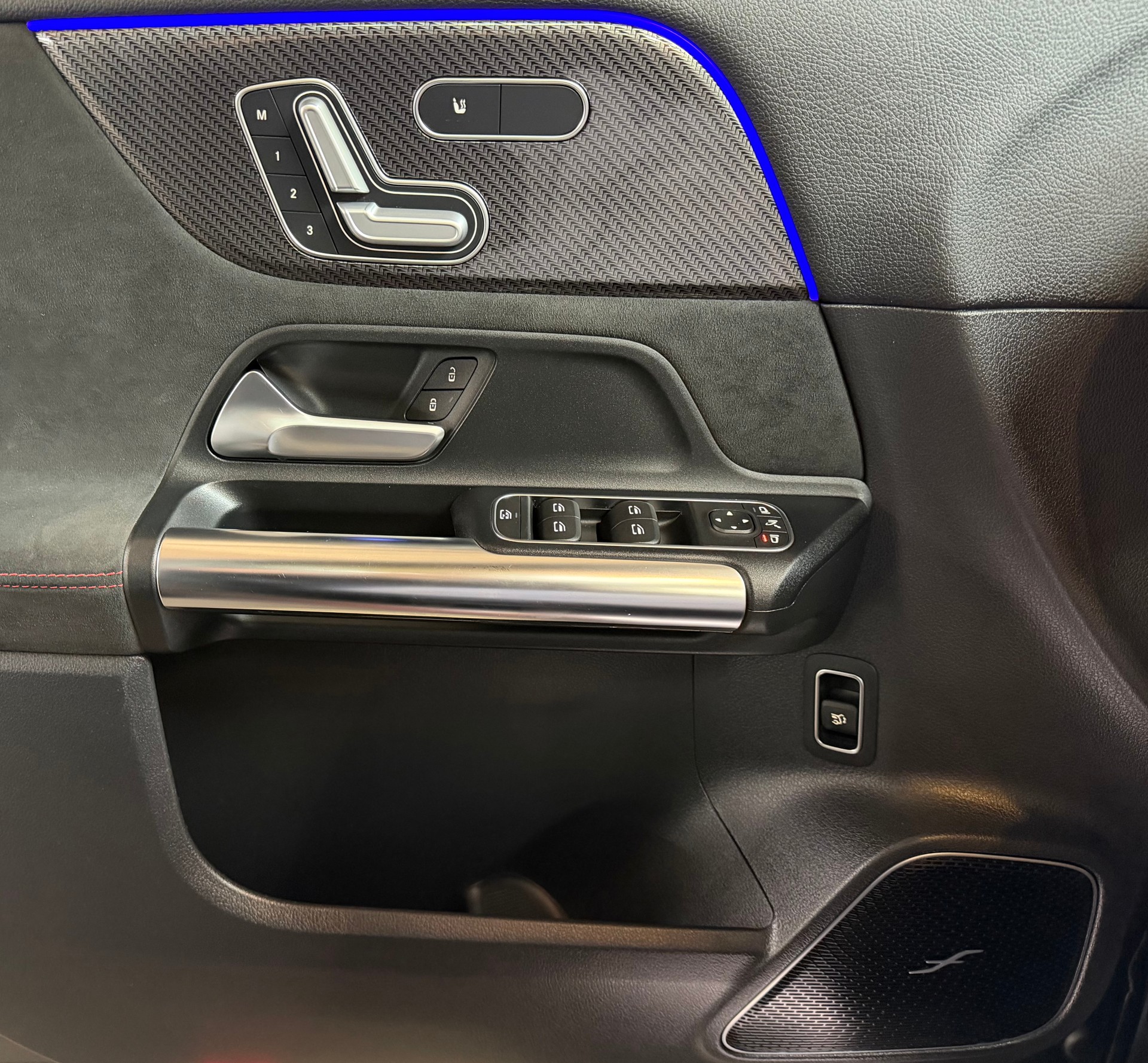 MERCEDES-BENZ GLA 35 AMG 4Matic 8G-Speedshift DCT-image-8