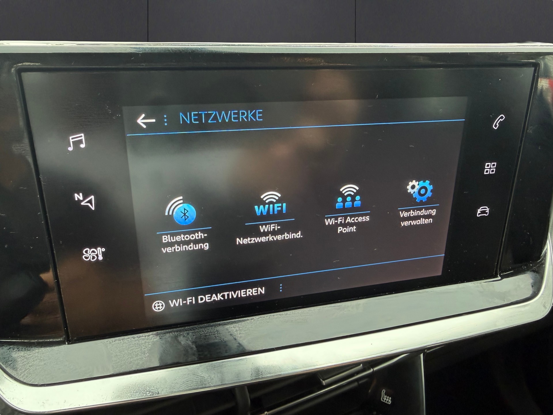 PEUGEOT 2008 1.5 BlueHDi Allure EAT8-image-11