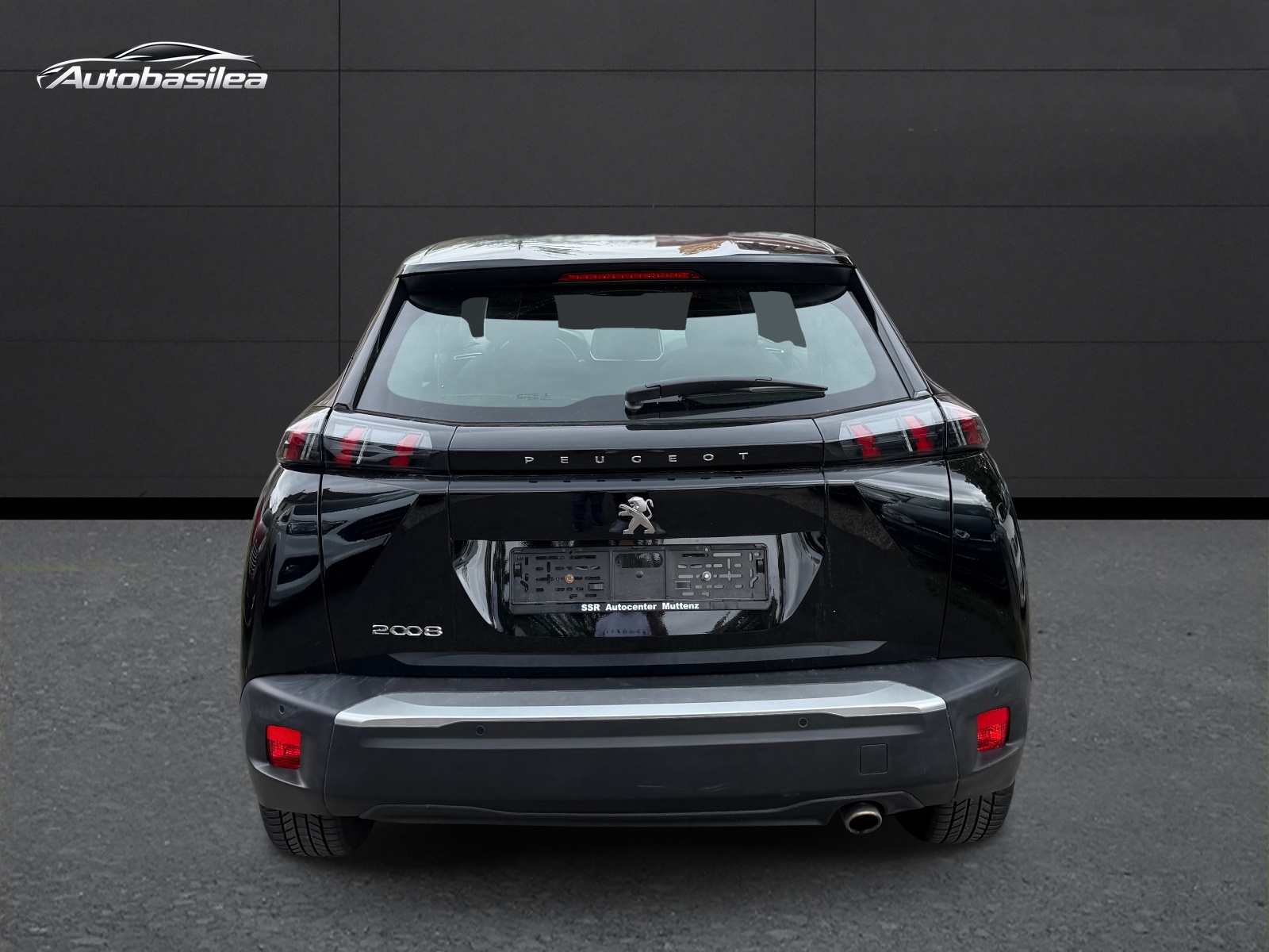 PEUGEOT 2008 1.5 BlueHDi Allure EAT8-showroom-element-3