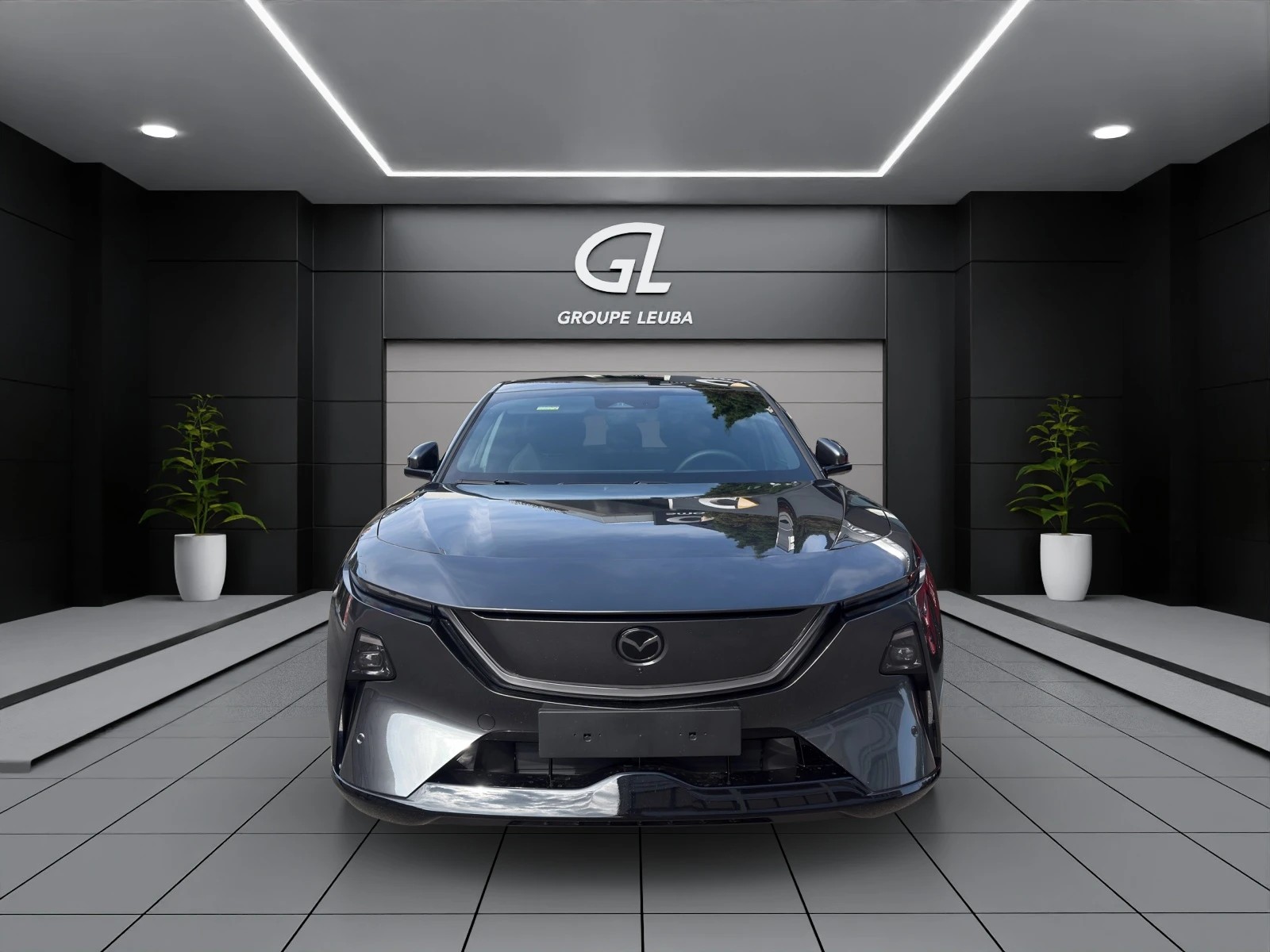 MAZDA CX-6e-showroom-element-1