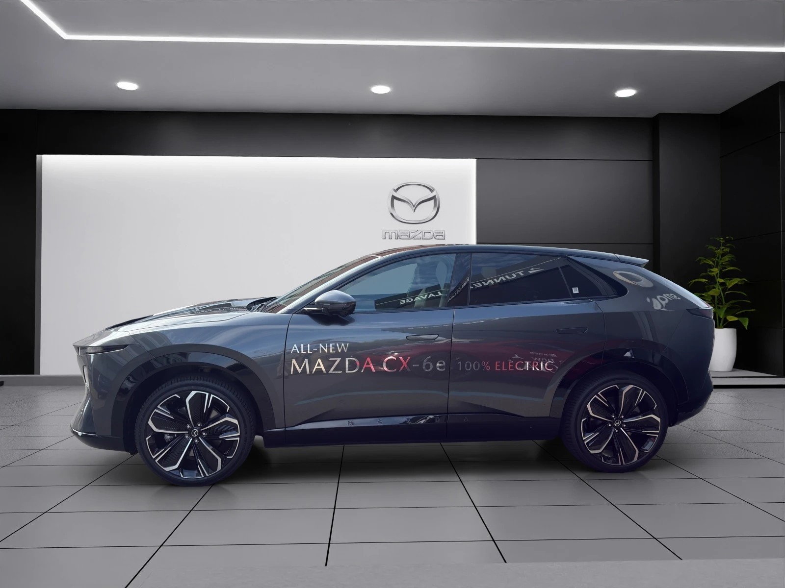 MAZDA CX-6e-showroom-element-2