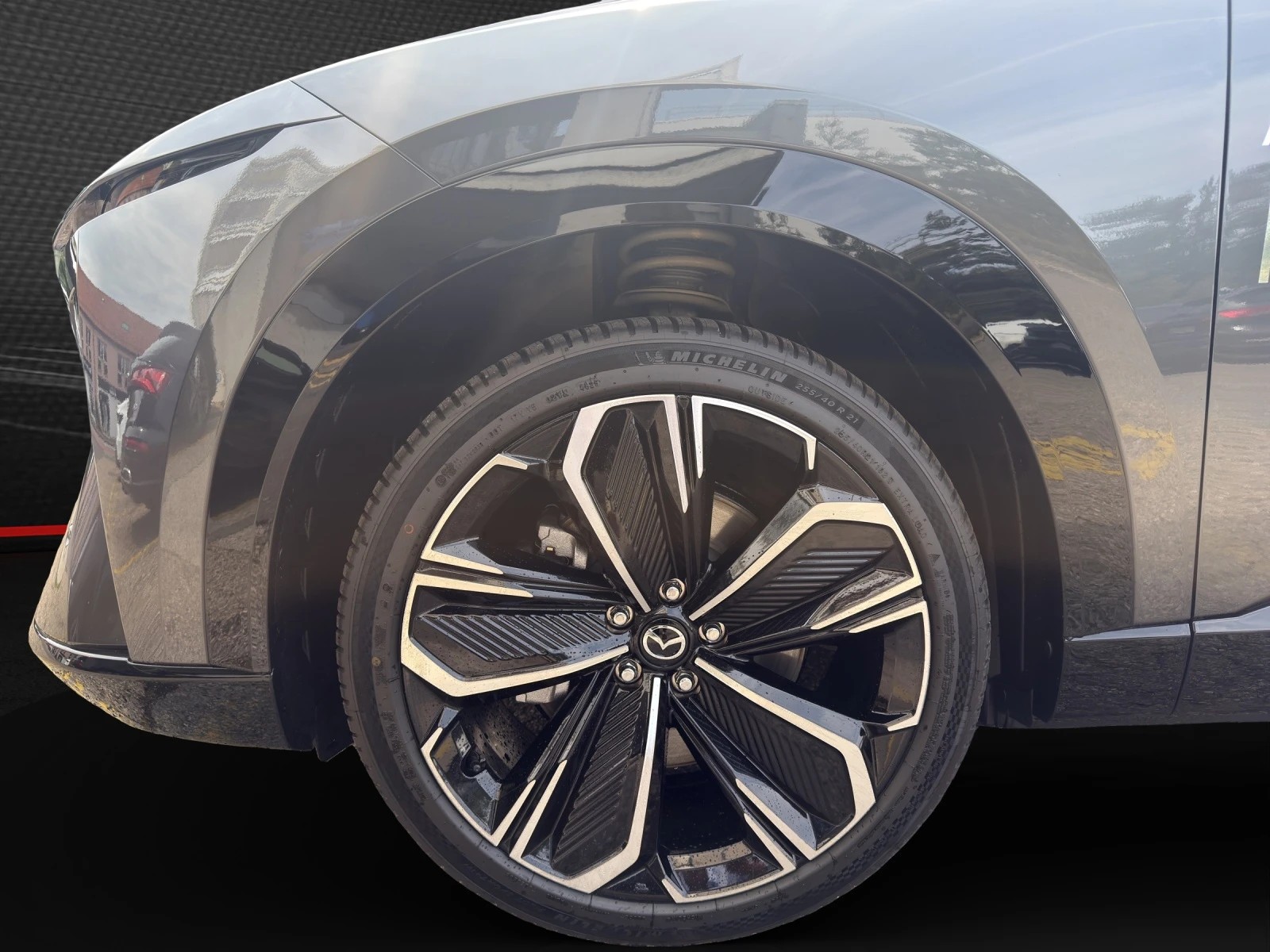 MAZDA CX-6e-image-4