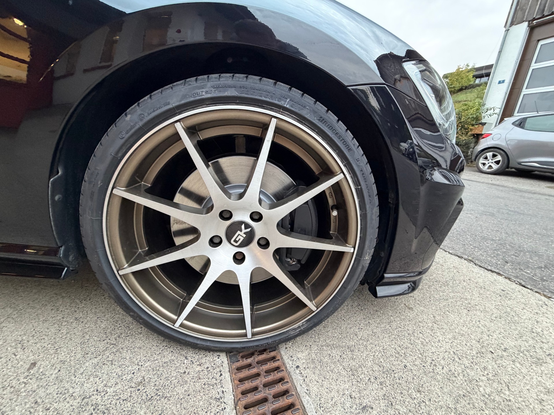 VW Golf 2.0 TSI R 4Motion DSG-image-11