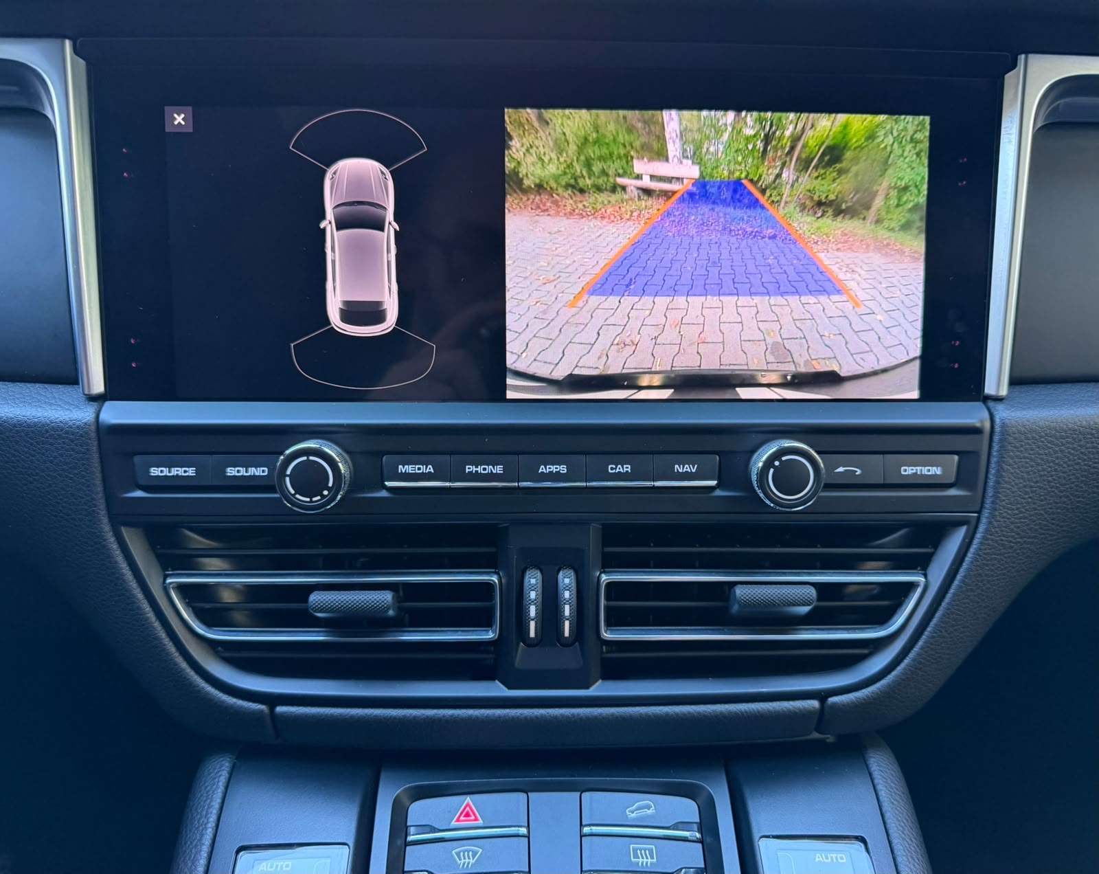 PORSCHE Macan PDK-image-18