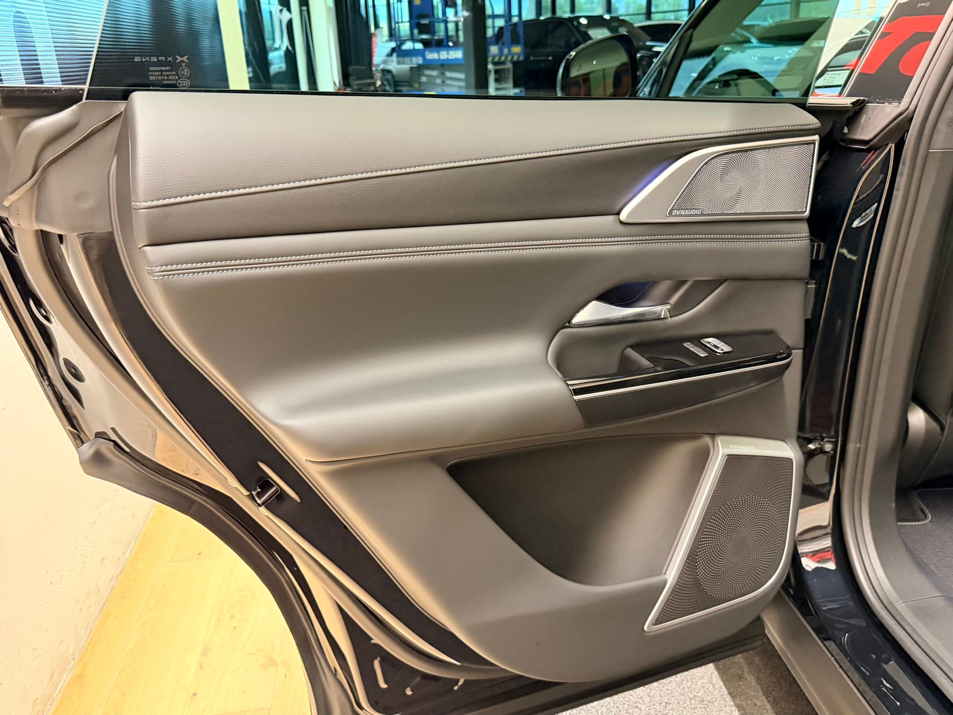 XPENG G9 93kWh Performance Black Edition AWD-image-19