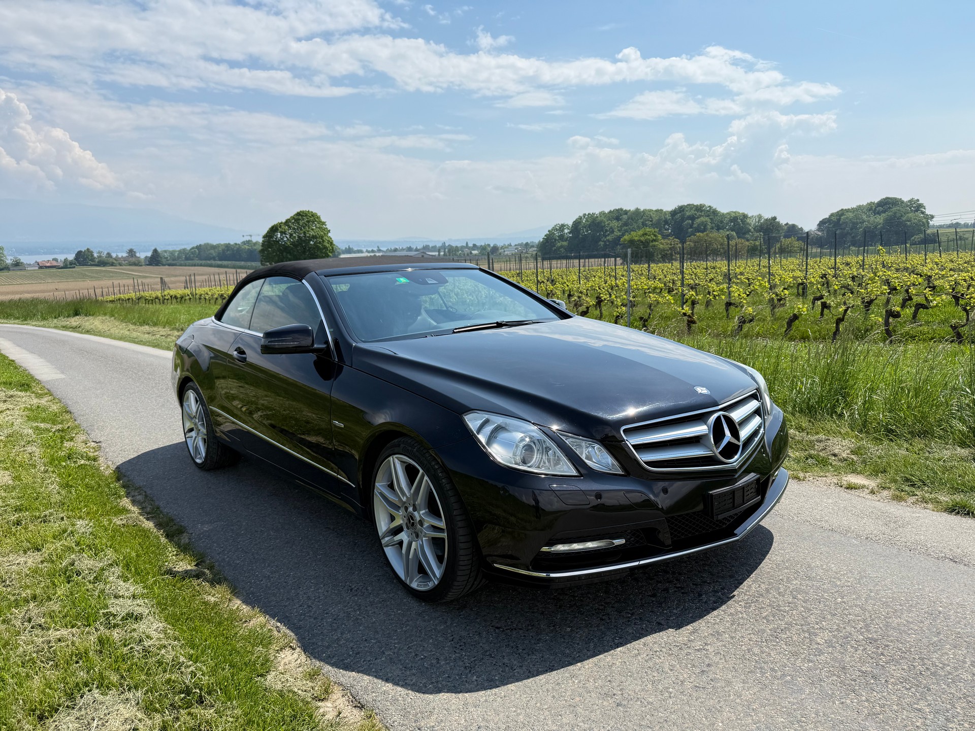 MERCEDES-BENZ E 350 CGI BlueEfficiency 7G-Tronic-image-4