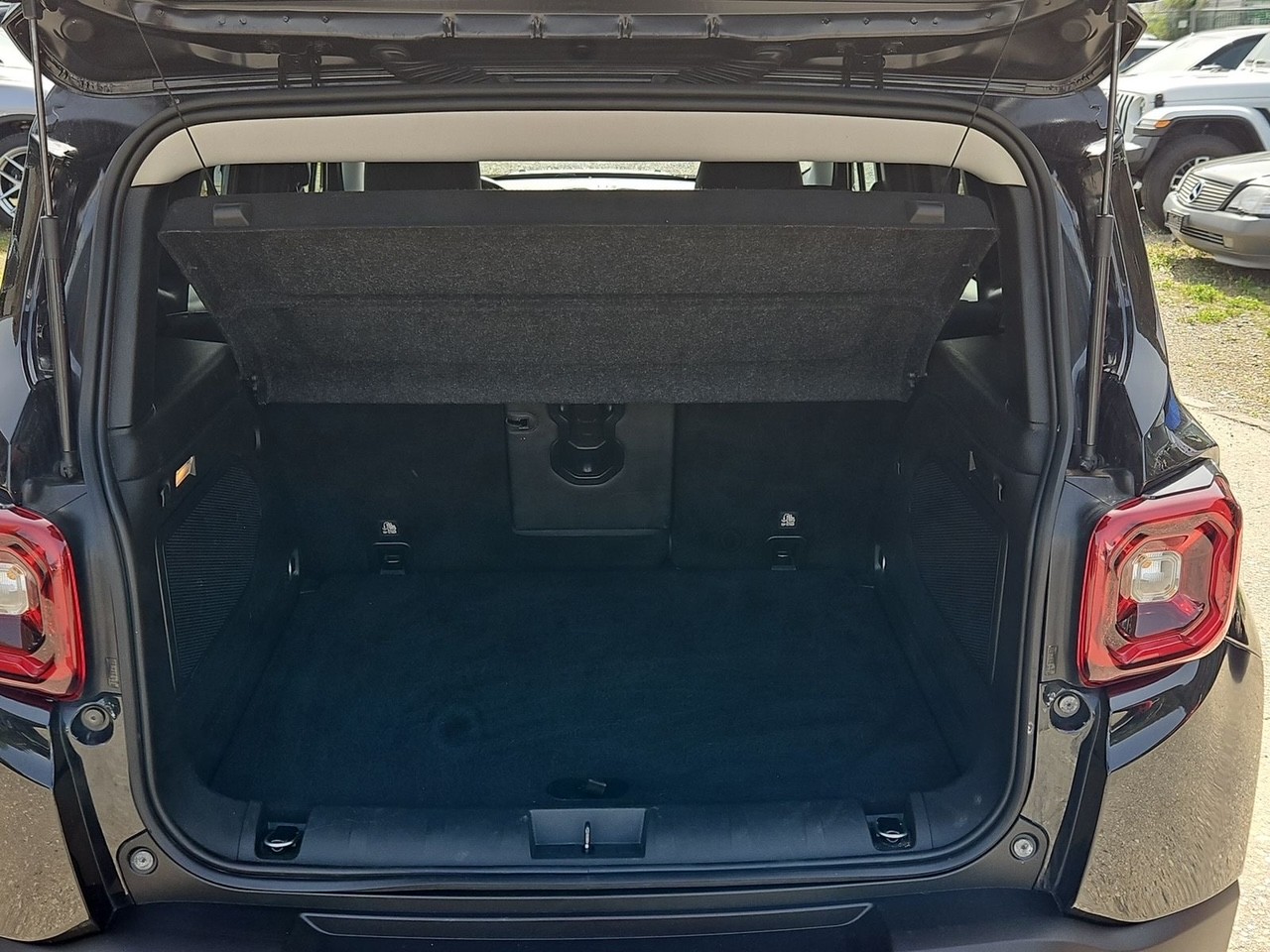 JEEP Renegade 2.0 MJ Trailhawk AWD + Low Range 9ATX-image-8