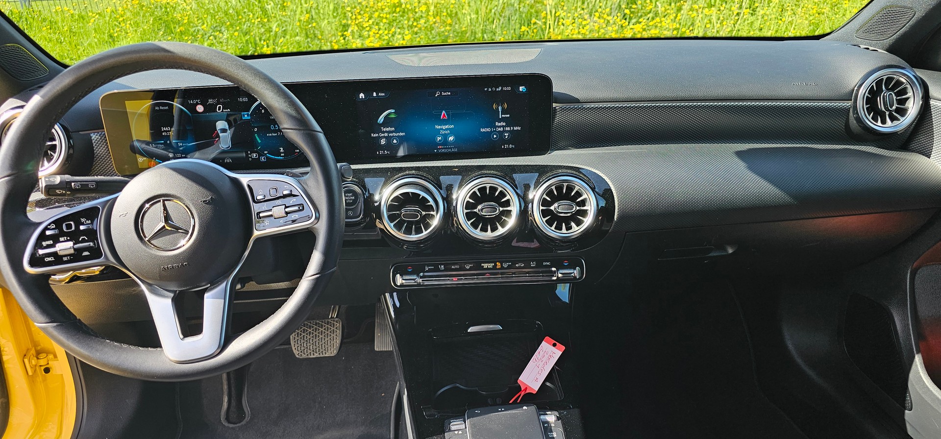 MERCEDES-BENZ A 200 d Progressive 8G-DCT-image-10