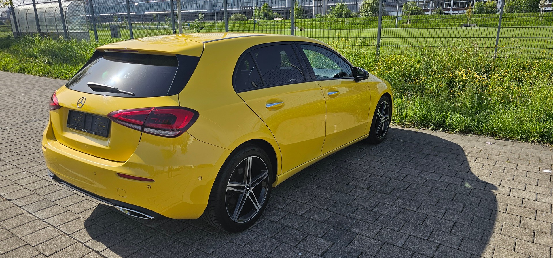 MERCEDES-BENZ A 200 d Progressive 8G-DCT-image-4
