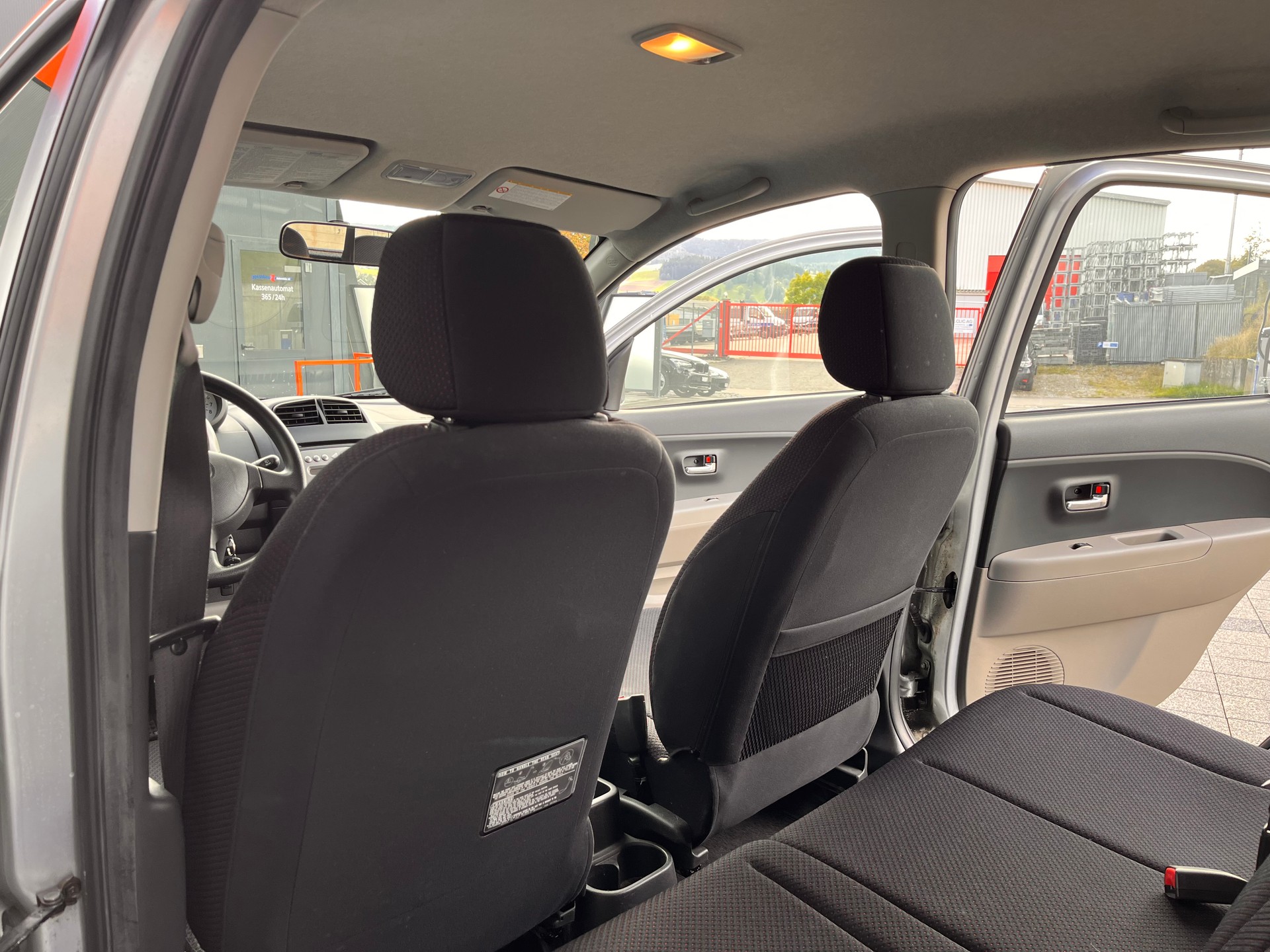 DAIHATSU Sirion 1.3 S eco-4WD-image-7