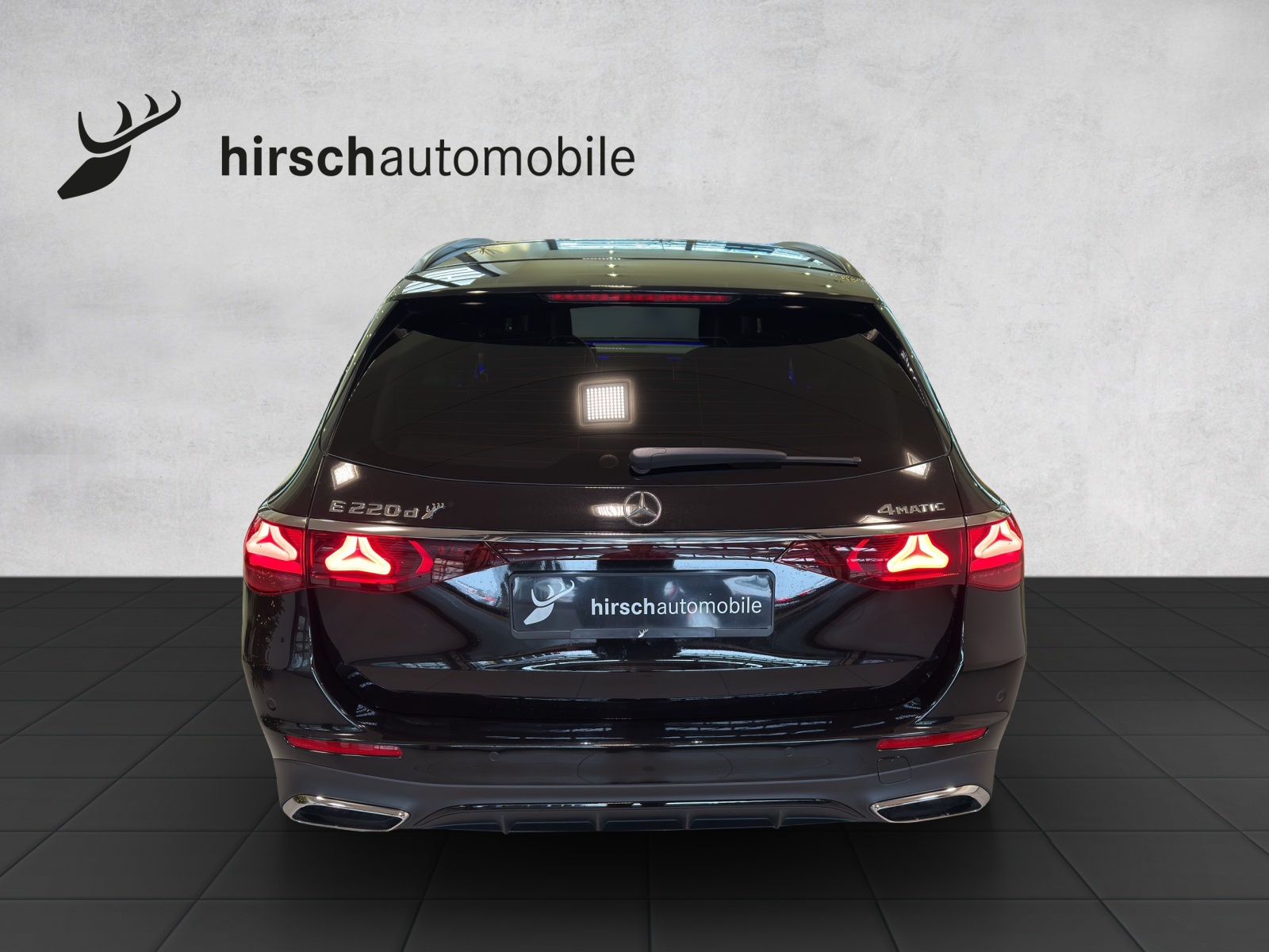 MERCEDES-BENZ E 220 d T 4Matic 9G-Tronic-image-5