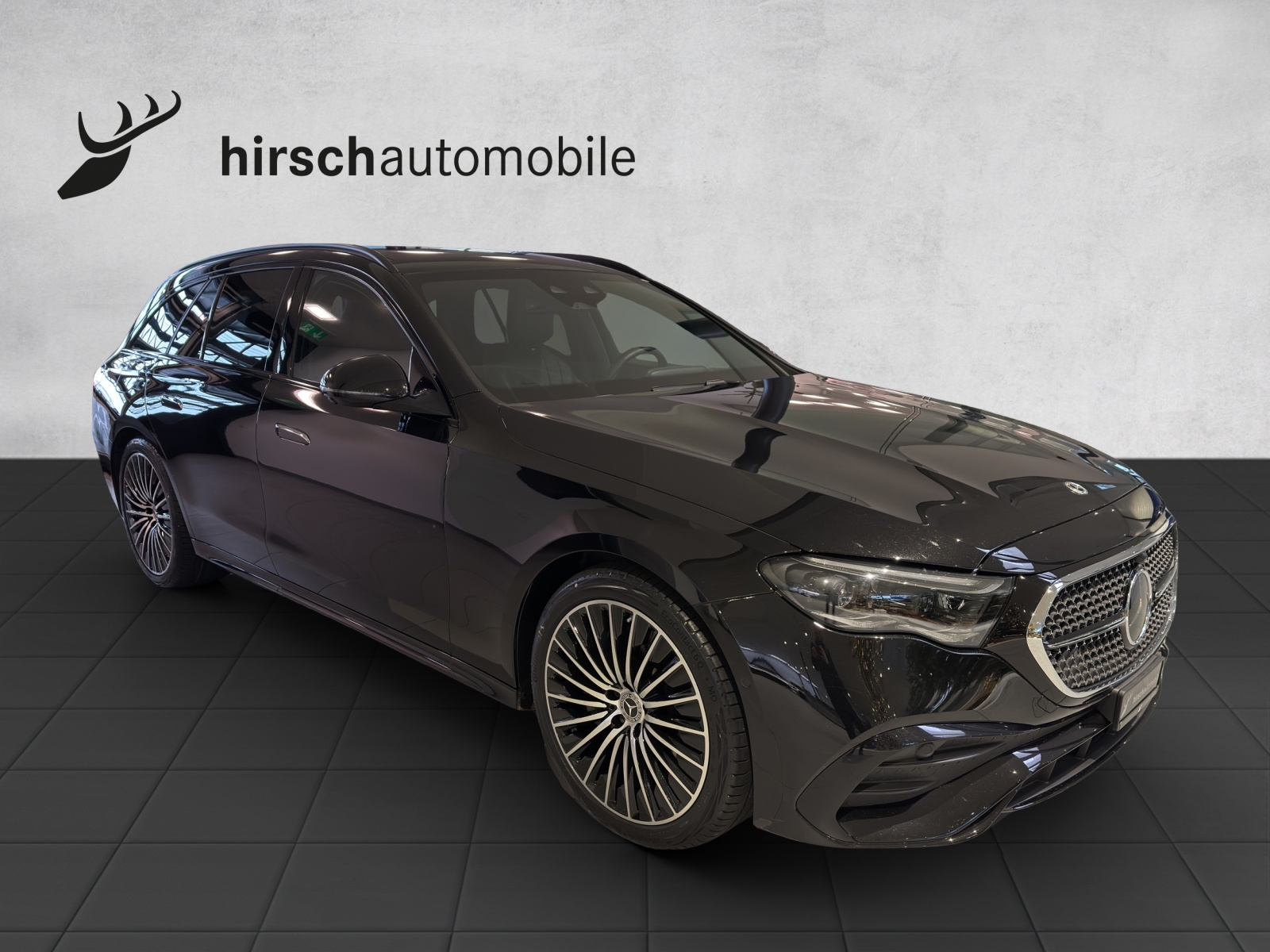 MERCEDES-BENZ E 220 d T 4Matic 9G-Tronic-showroom-element-2