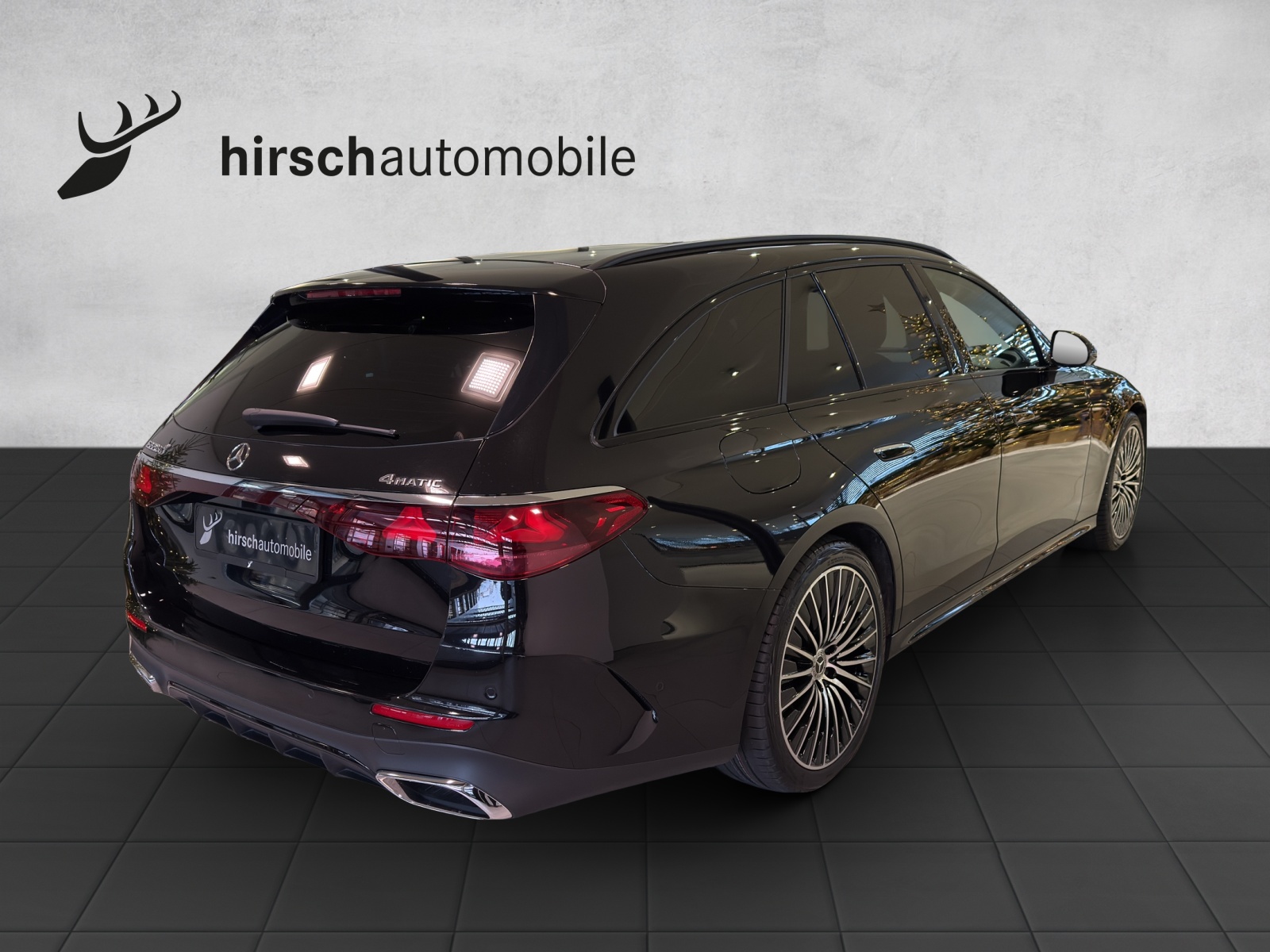 MERCEDES-BENZ E 220 d T 4Matic 9G-Tronic-showroom-element-3