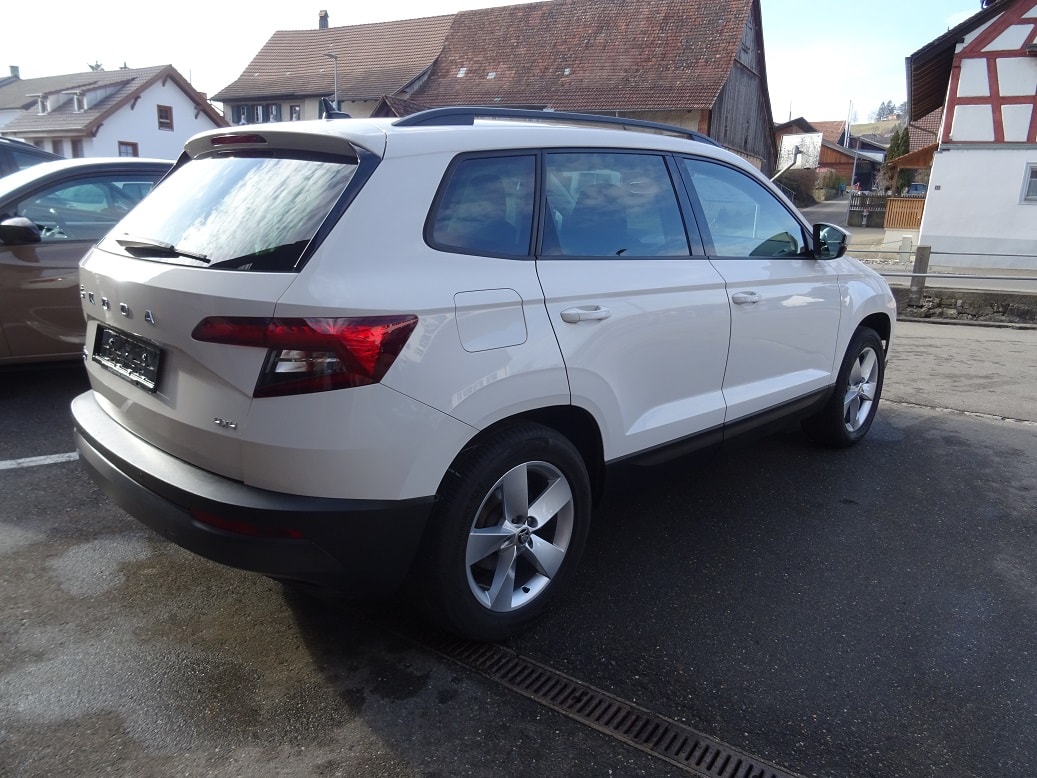SKODA Karoq 2.0 TDI Ambition 4x4 DSG-showroom-element-2