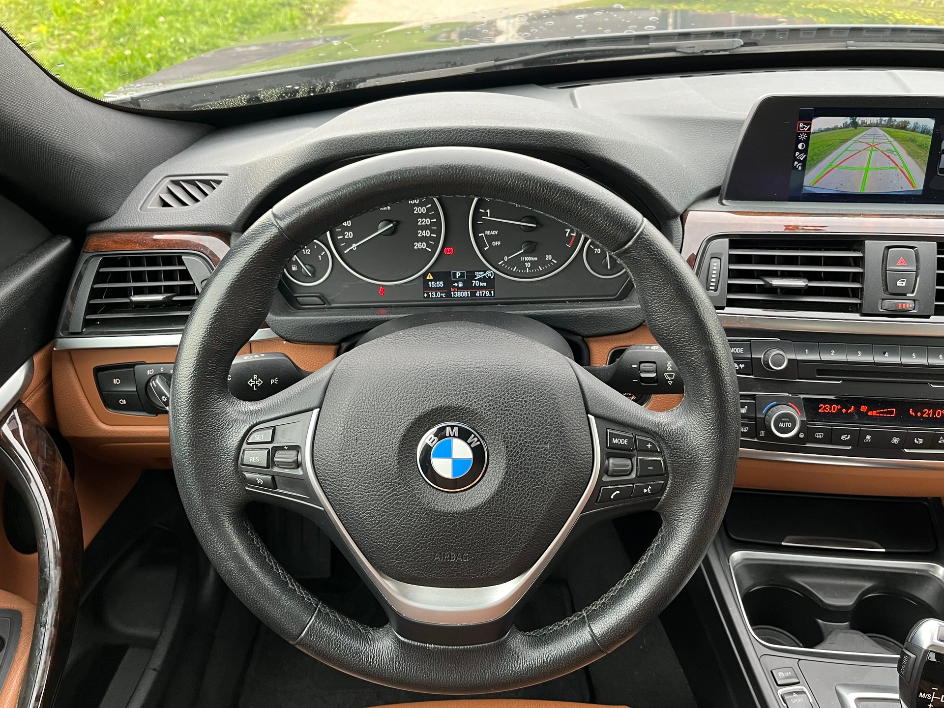 BMW 335i GT xDrive Luxury Line Steptronic-image-21