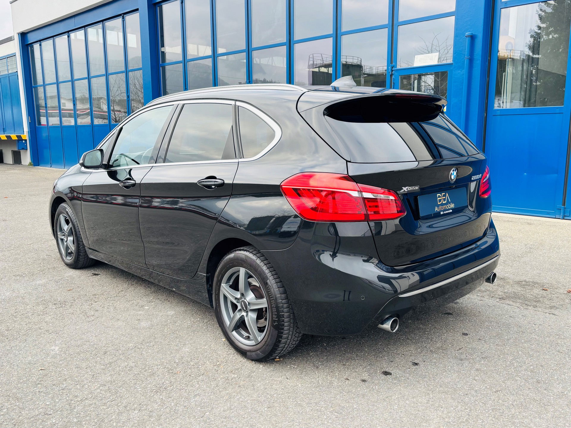 BMW 220d xDrive Active Tourer Luxury Line Steptronic-image-2