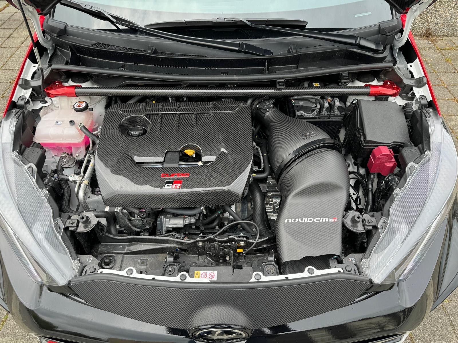TOYOTA Yaris 1.6 GR Sport NOVIDEM CLUBSPORT 340-image-4