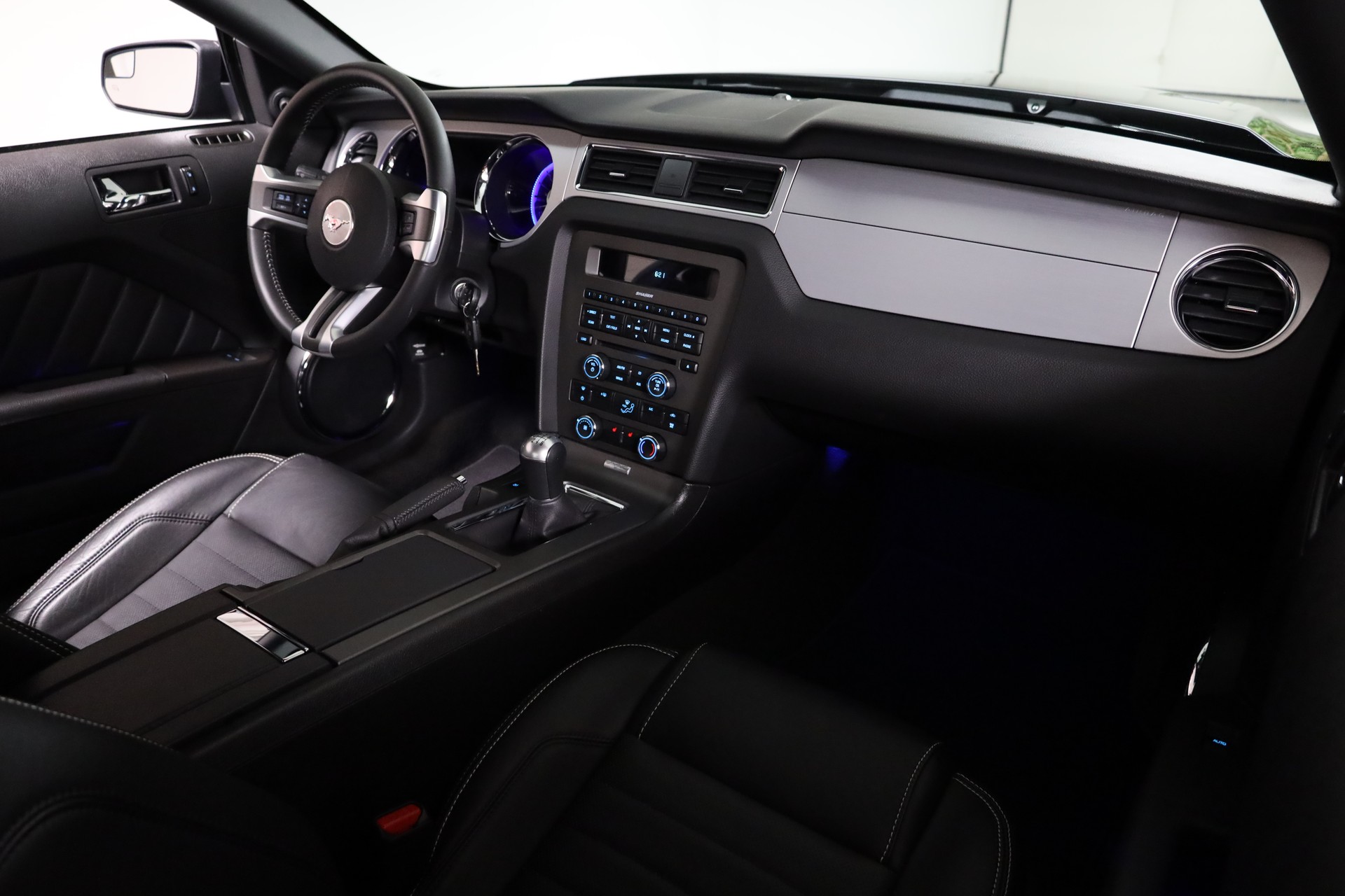 FORD Mustang 5.0 V8 GT 2013-Modell-image-11