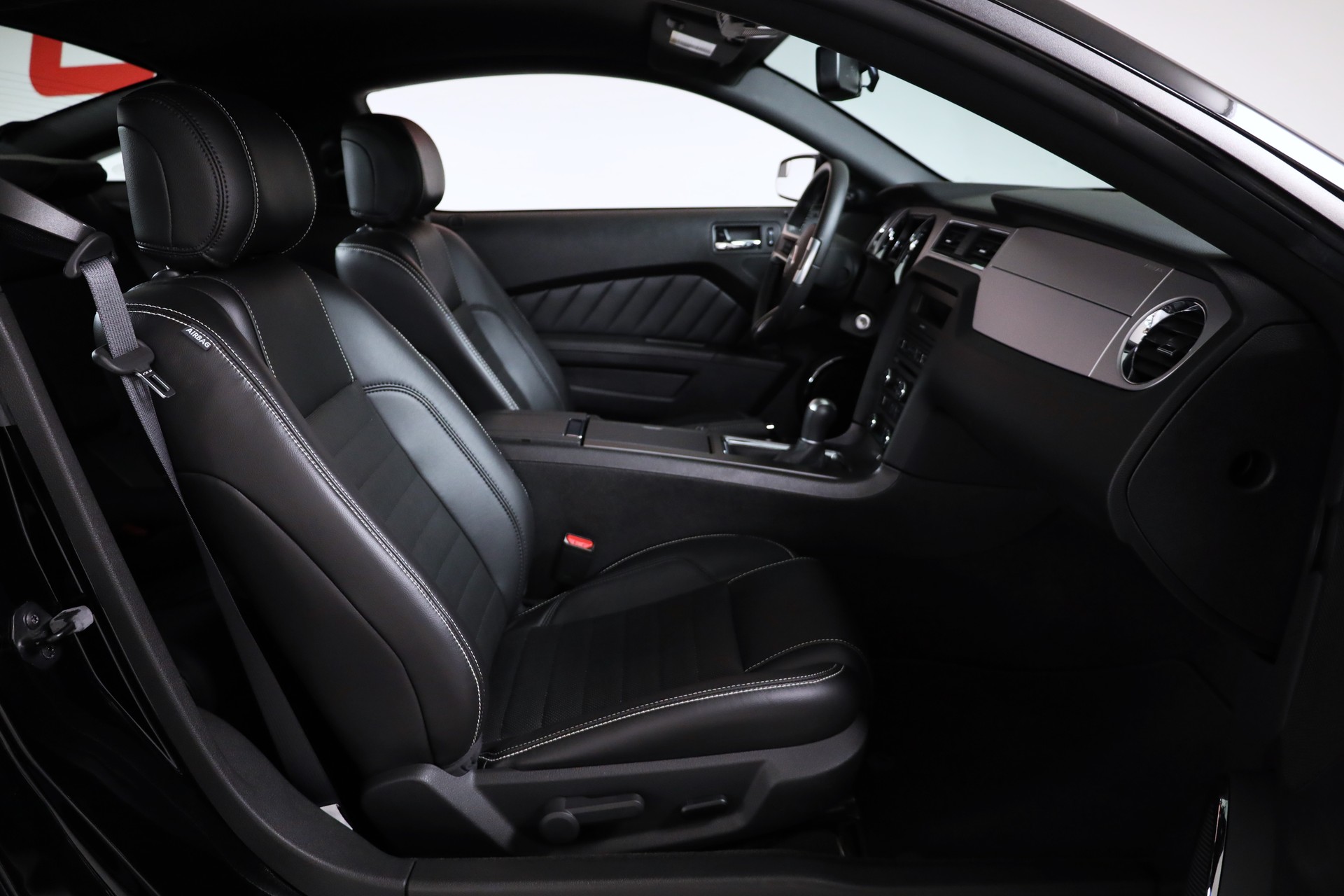 FORD Mustang 5.0 V8 GT 2013-Modell-image-14