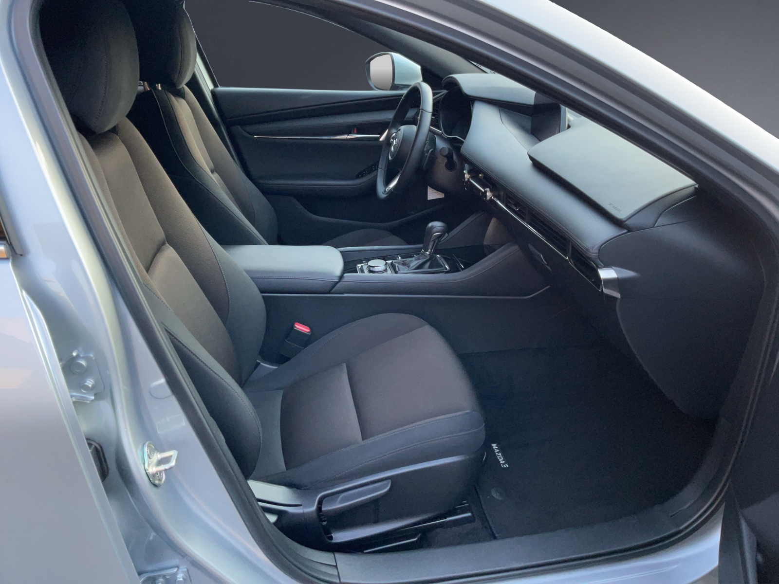 MAZDA 3 HB X 186 RevolutionAut.-image-7