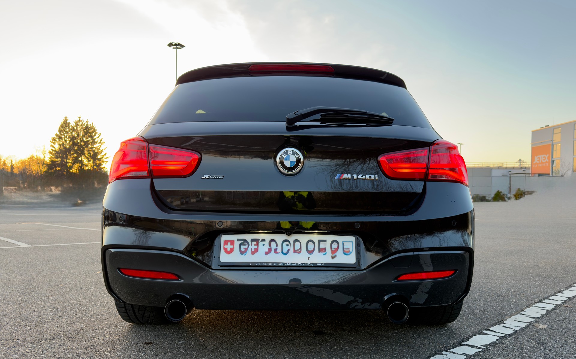 BMW M140i xDrive Steptronic-image-3
