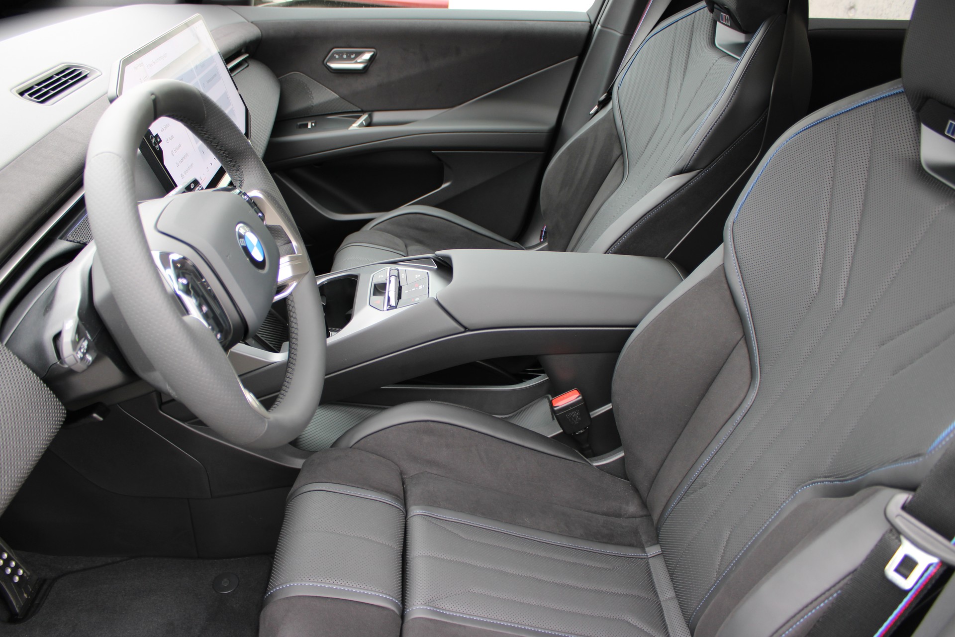 BMW iX3 50 xDrive M Sport Pro-image-11