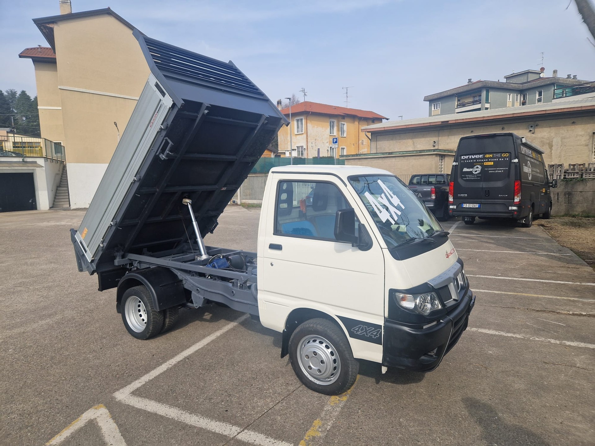 PIAGGIO Porter 1.3 Maxxi 4x4 Cambio con 4 x 4 e Marce Ridotte "Inseribili" - Ponte Ribaltabile modello: CUCINI