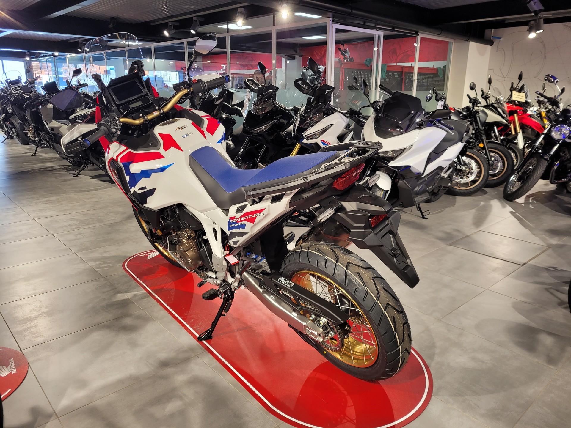 HONDA CRF 1100 Africa Twin Adventure Sports-image-3