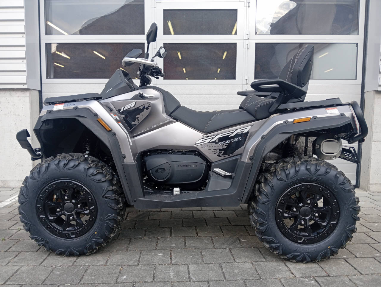 QJ SFA 1000 ABS EPS DLX Touring-image-1