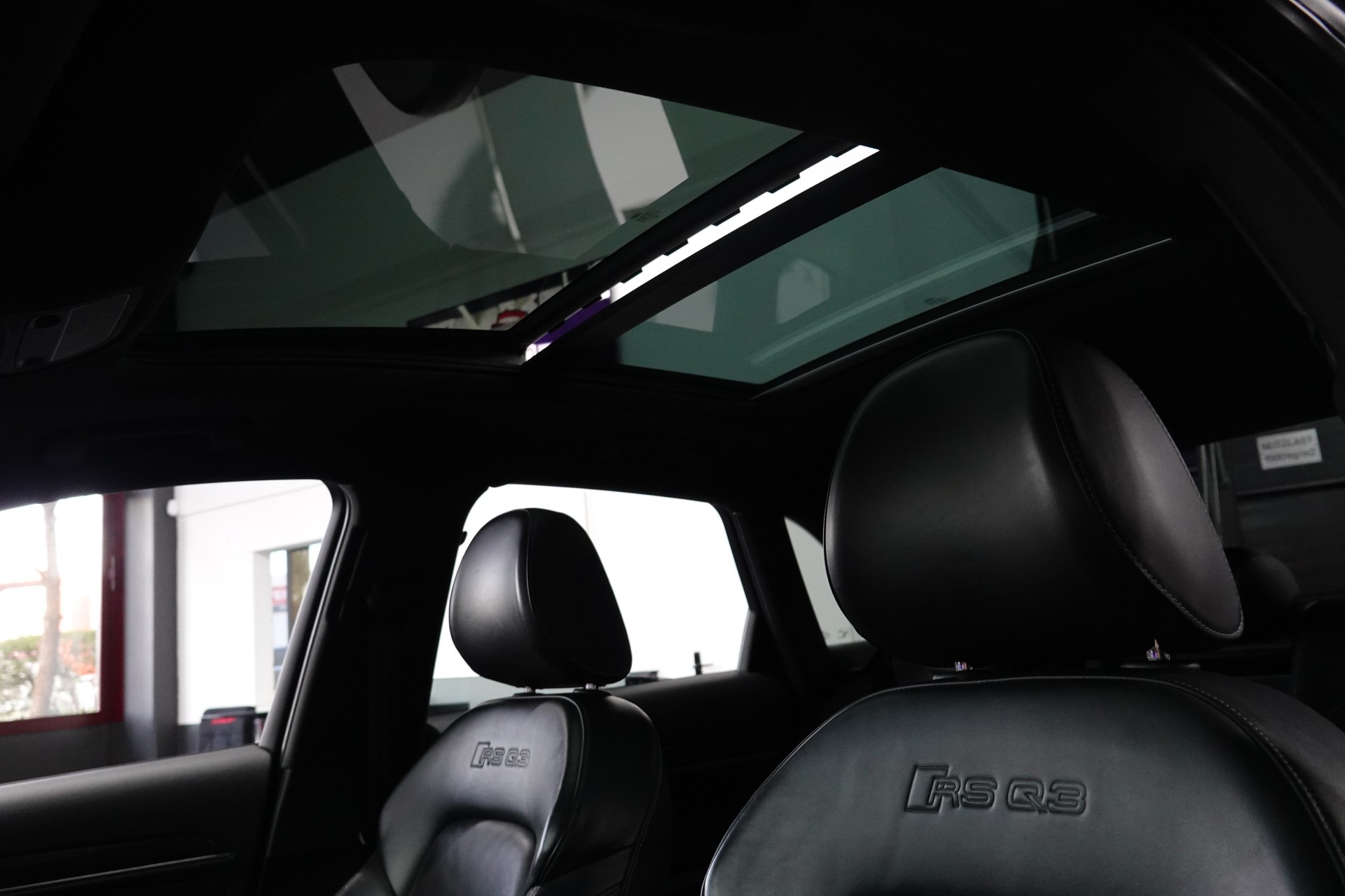 AUDI RS Q3 2.5 TFSI QUATTRO S-TRONIC CH-FZ-image-28